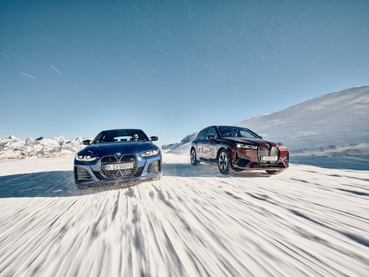 BMW iX vs Tesla Model Y