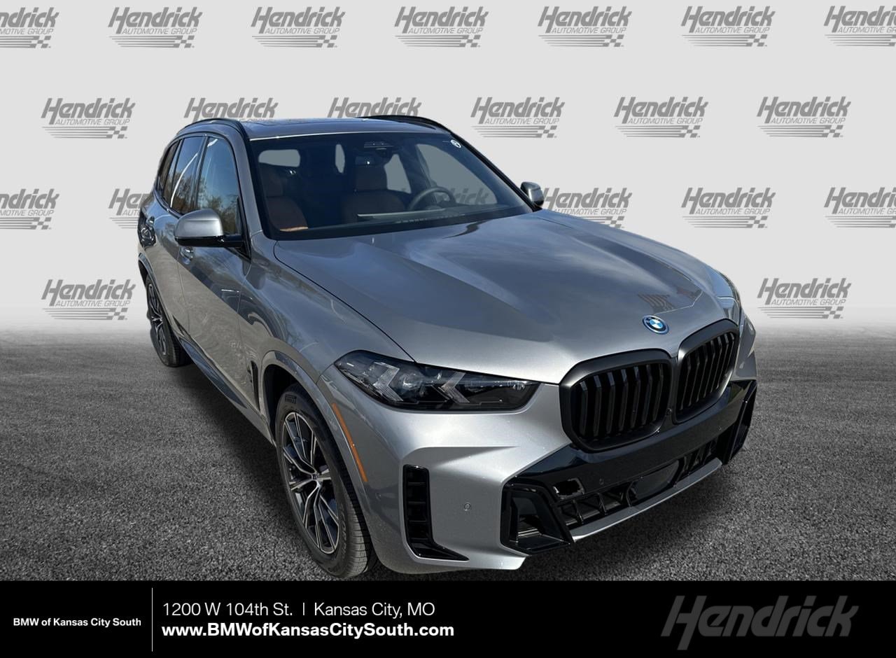 2026 BMW X5 xDrive50e's photo