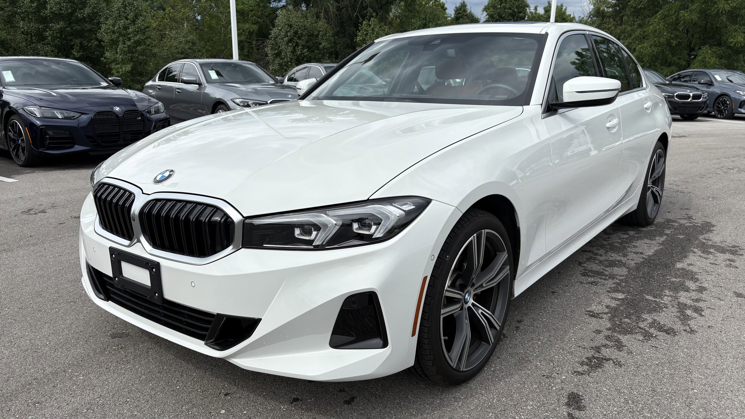 2024 Bmw 330i xDrive photo 3
