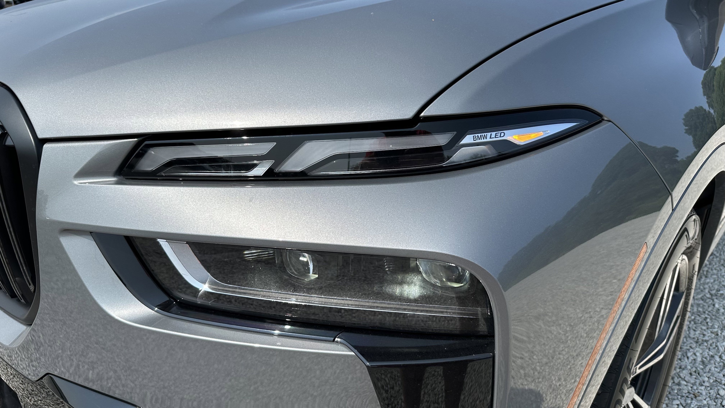 2026 BMW X7 M60i photo 4