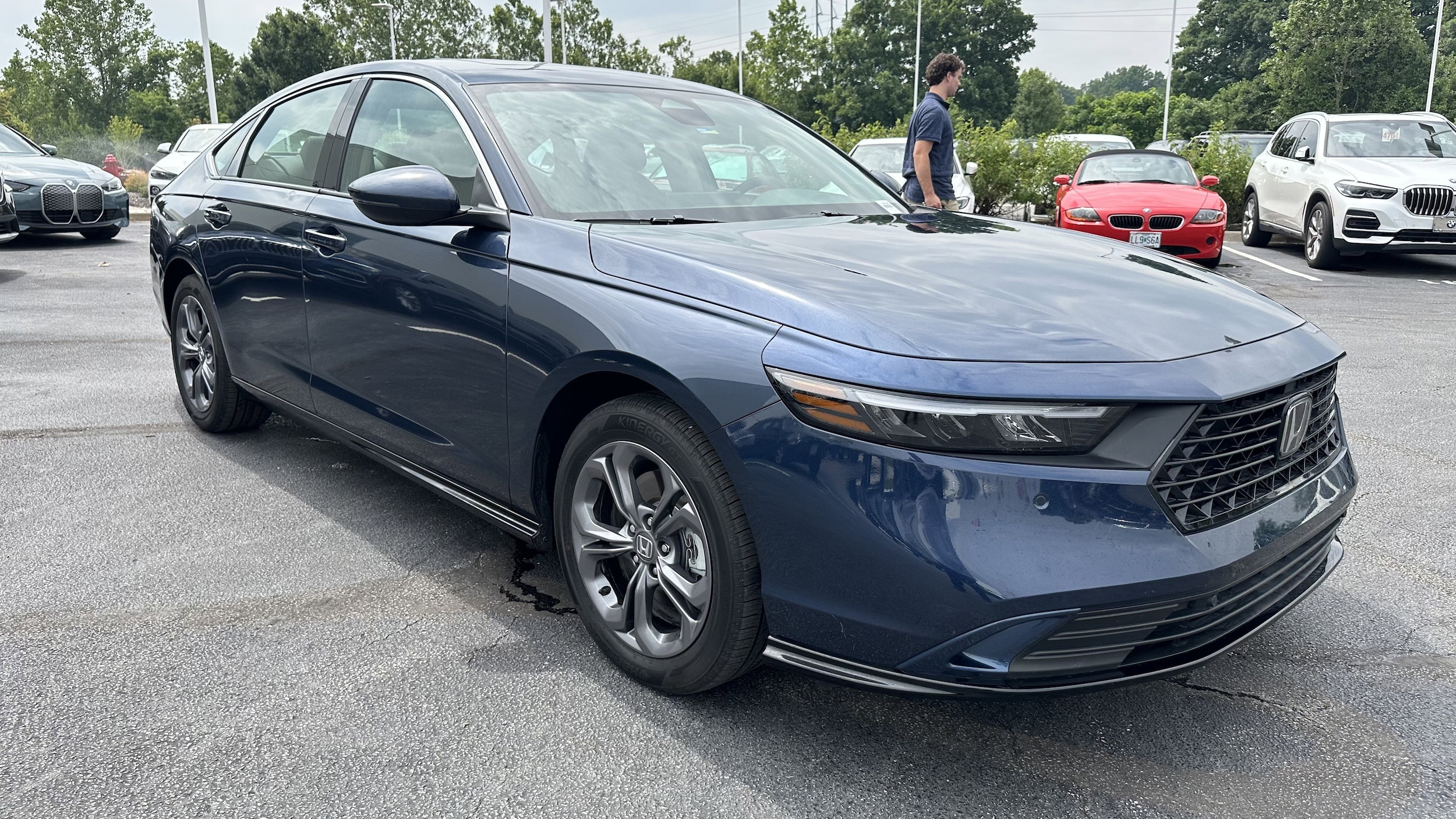 Used 2024 Honda Accord Hybrid EX-L with VIN 1HGCY2F62RA082206 for sale in Kansas City