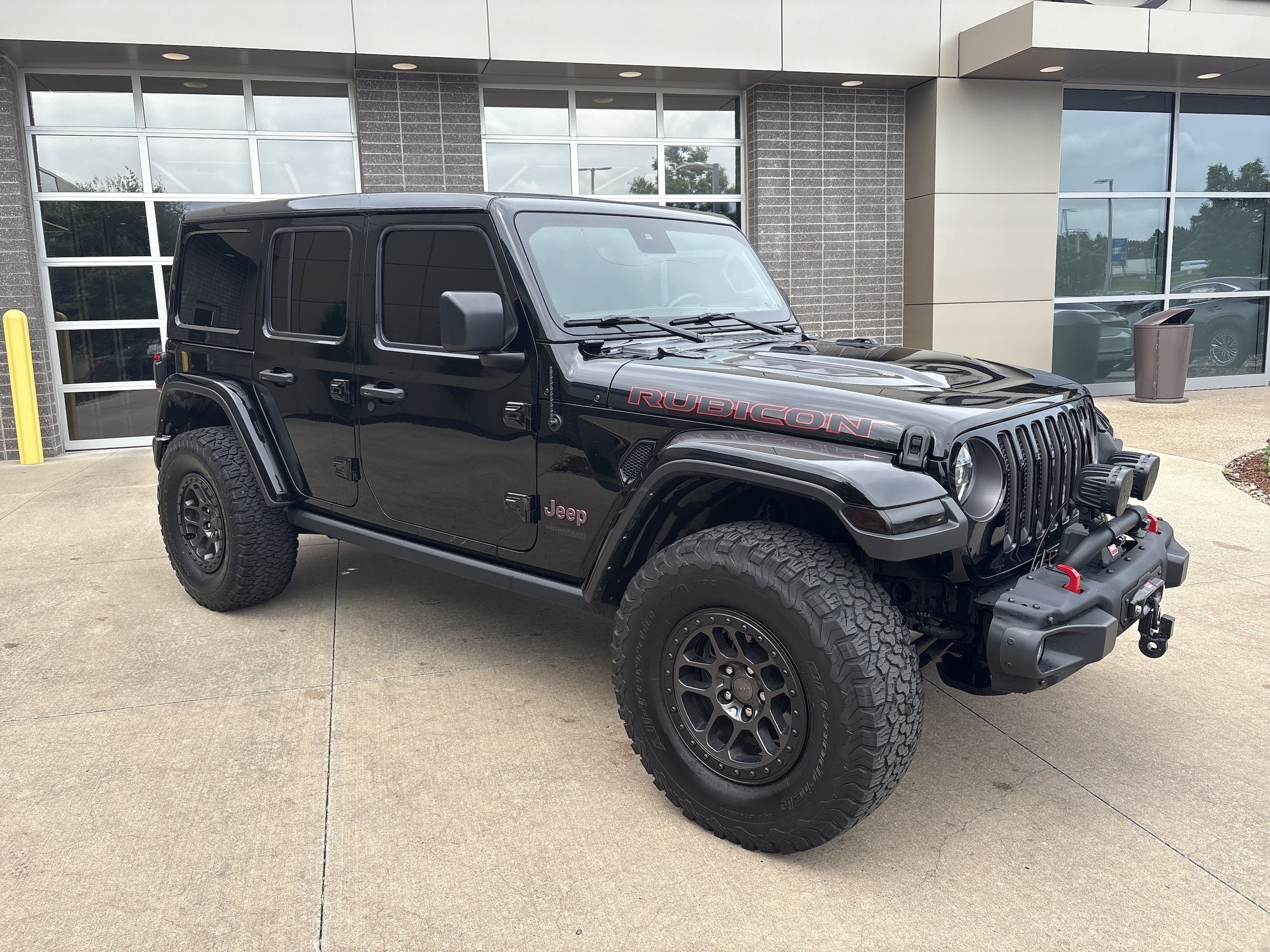 Used 2022 Jeep Wrangler Unlimited Rubicon with VIN 1C4HJXFG7NW231723 for sale in Kansas City