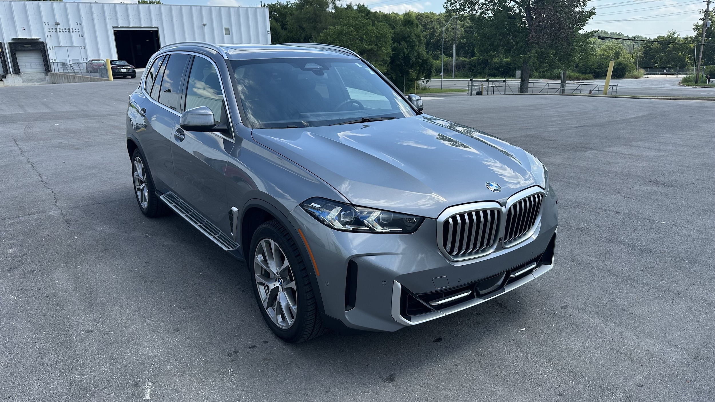Used 2024 BMW X5 40i with VIN 5UX23EU08R9U61302 for sale in Kansas City