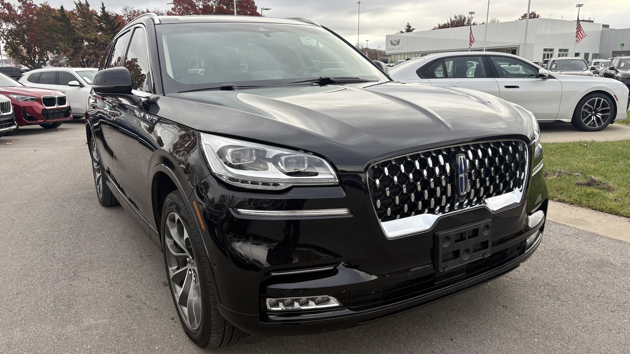 2023 Lincoln Aviator Grand Touring photo 2