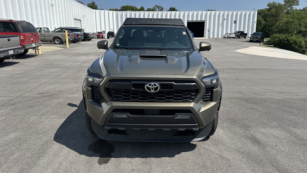 Used 2024 Toyota Tacoma 4WD TRD Sport Pickup