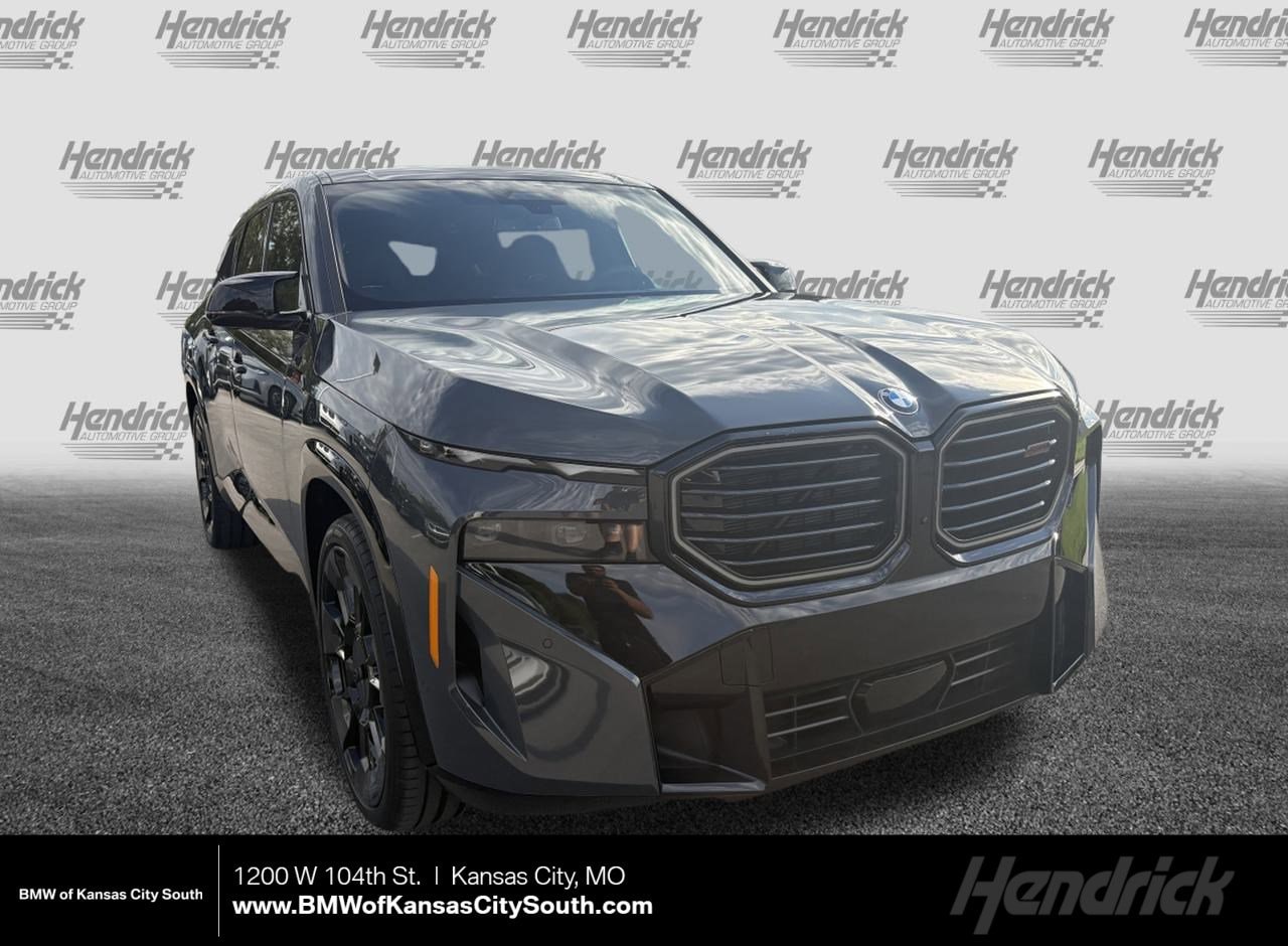 2026 BMW XM Base's photo