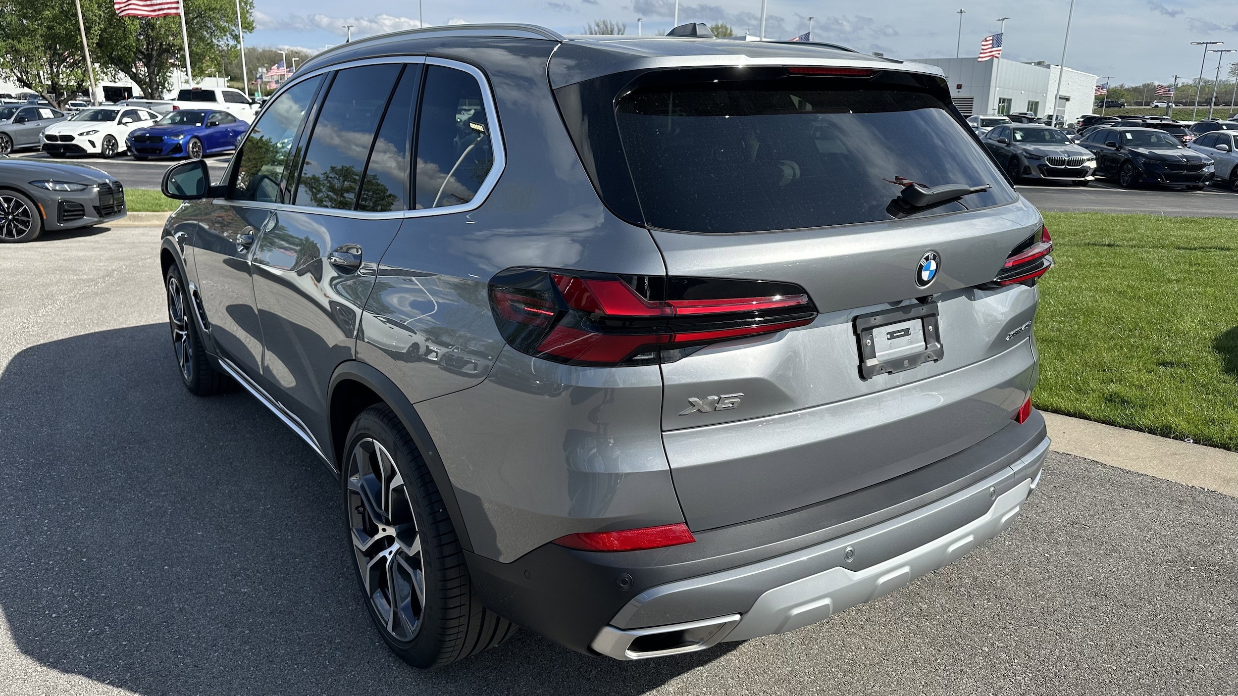 2026 BMW X5 xDrive40i photo 3