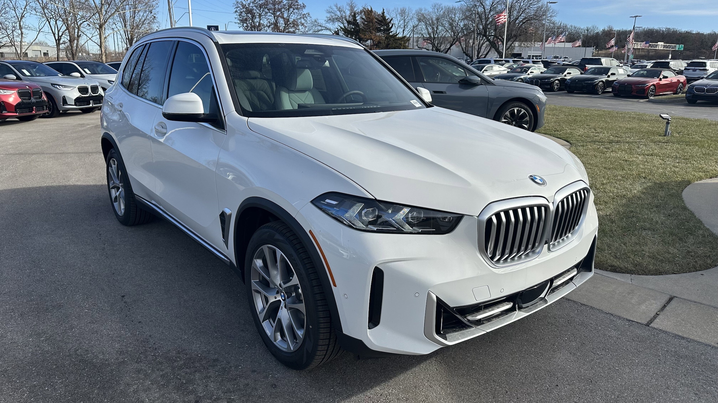 Used 2026 BMW X5 40i with VIN 5UX23EU00T9298216 for sale in Kansas City