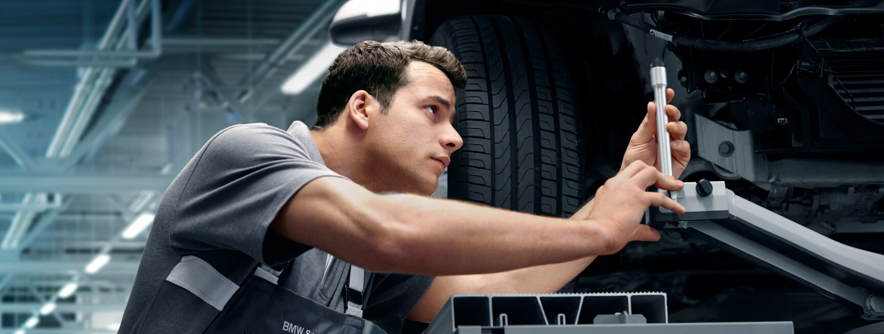 Roadside servicing mobility onward Roadside servicing mobility onward