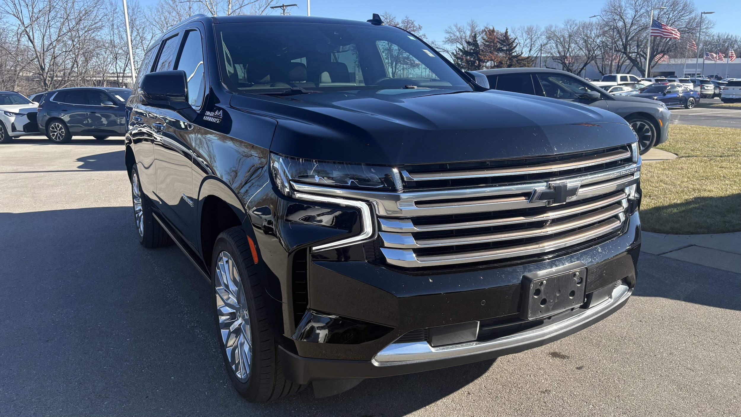 Used 2023 Chevrolet Tahoe High Country with VIN 1GNSKTKL7PR465786 for sale in Kansas City