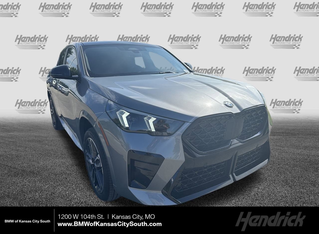 2026 BMW X2 28i's photo