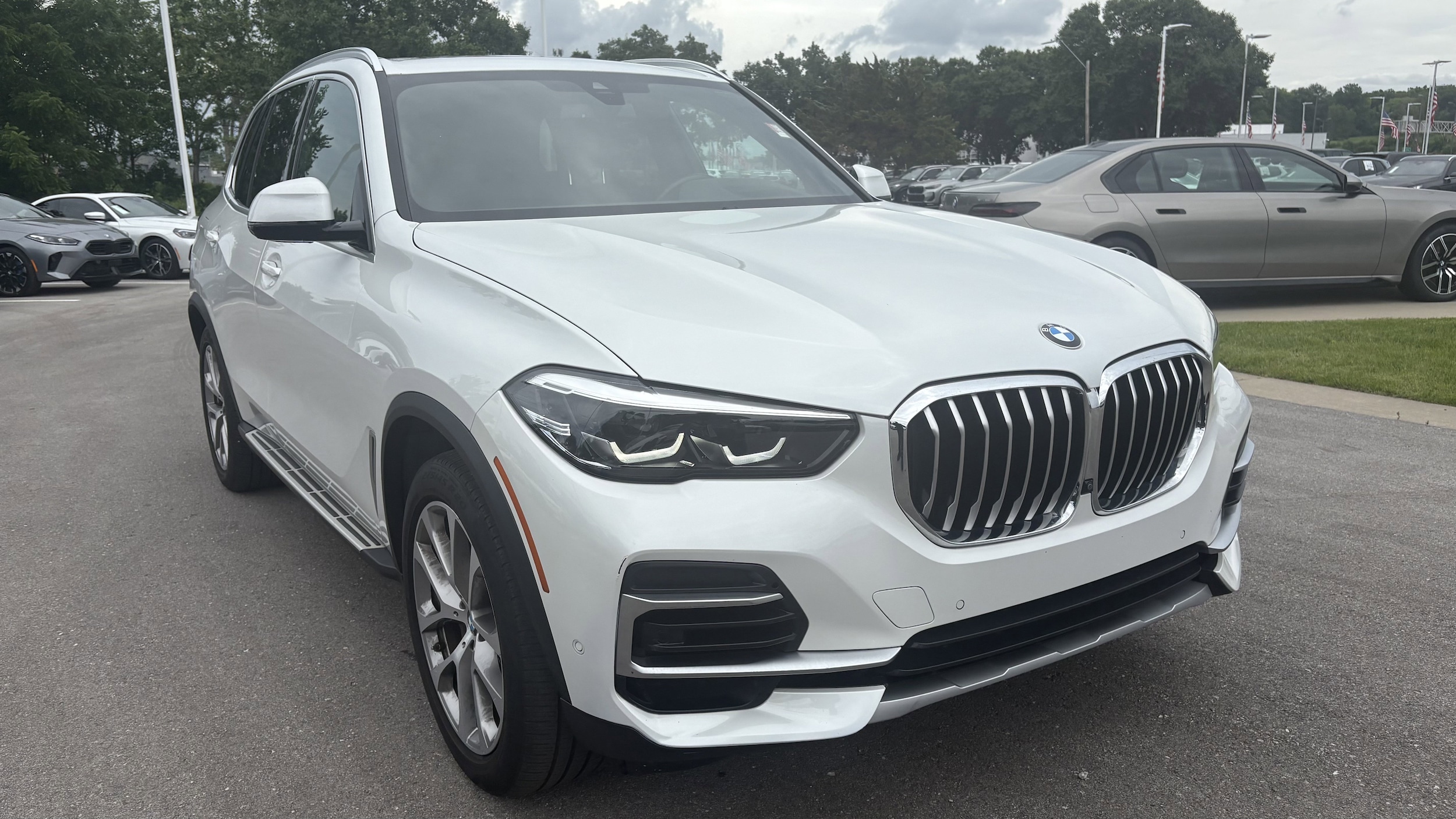 Used 2023 BMW X5 40i with VIN 5UXCR6C09P9P67688 for sale in Kansas City