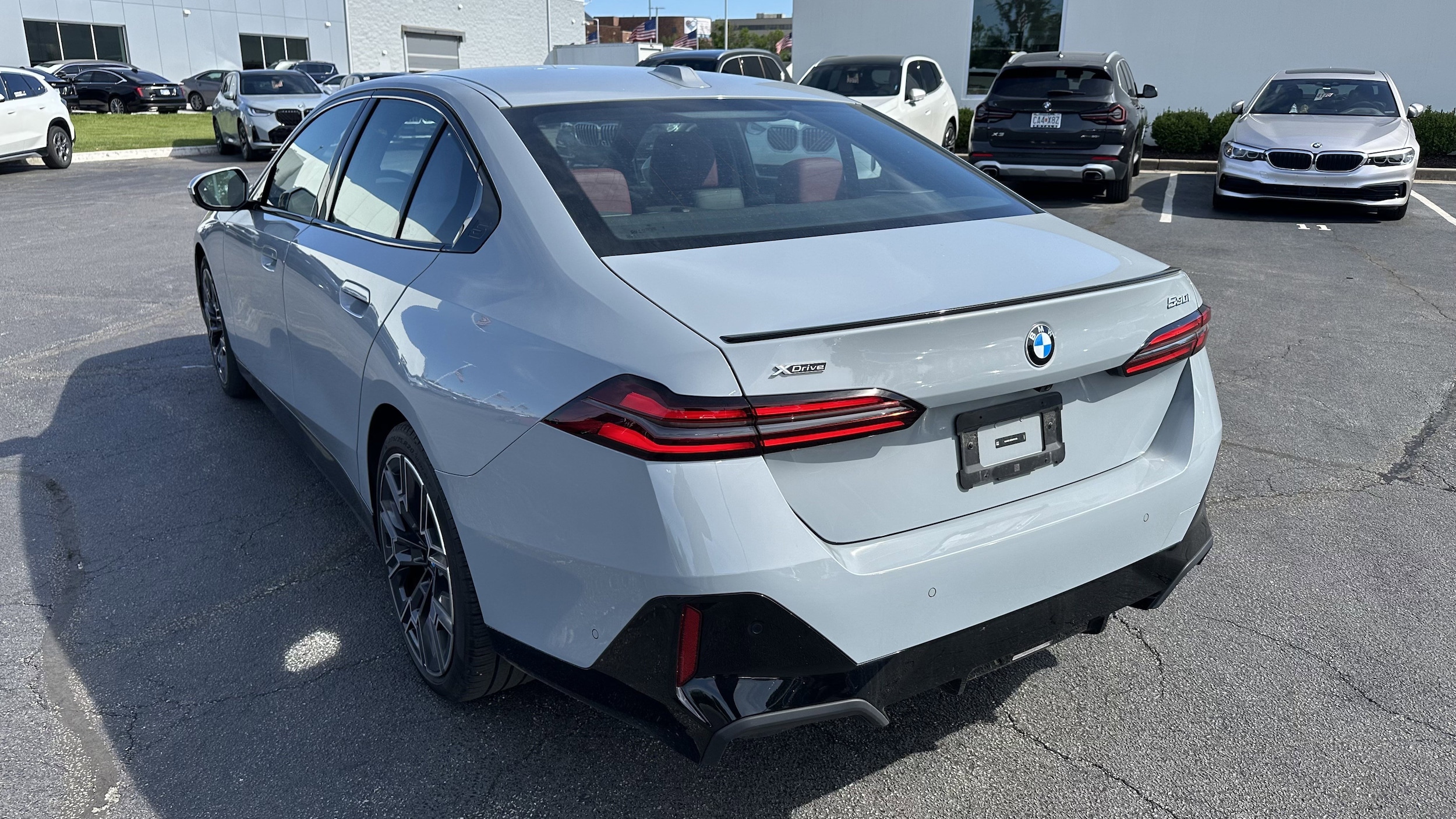 2024 BMW 5 Series 530i xDrive photo 3