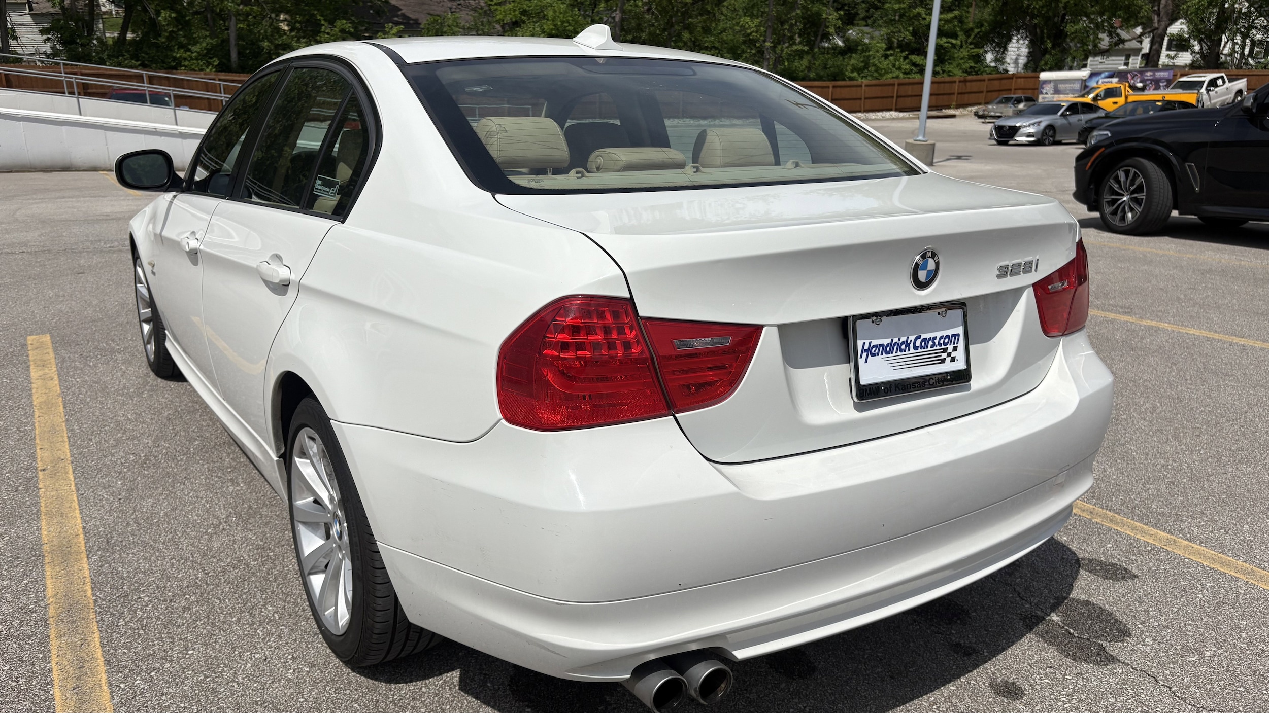 2011 BMW 3 Series 328i xDrive photo 6