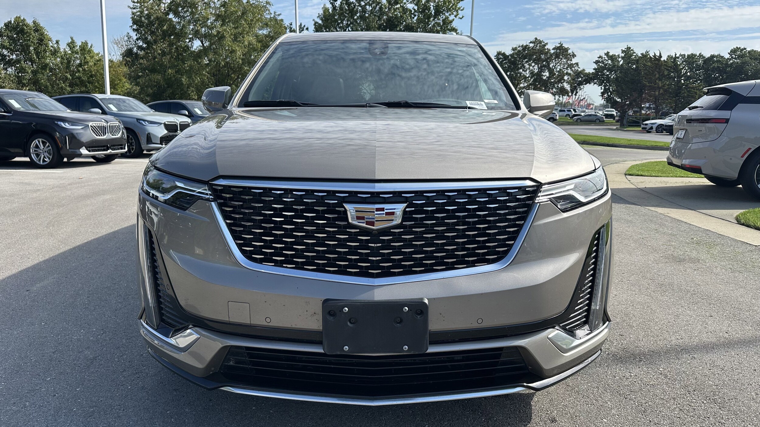 2022 Cadillac XT6 Premium Luxury photo 3