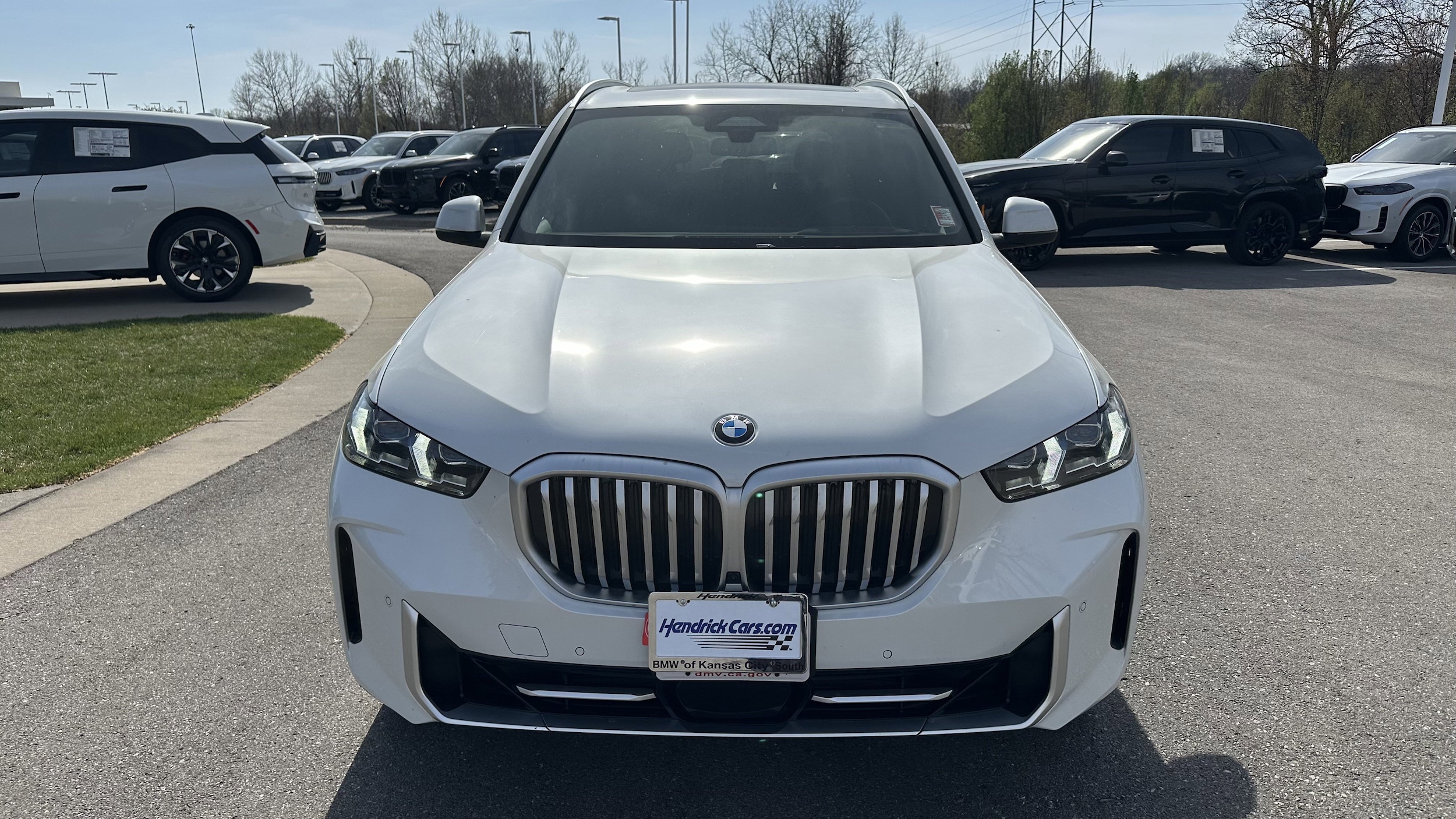 2025 BMW X5 xDrive40i photo 2