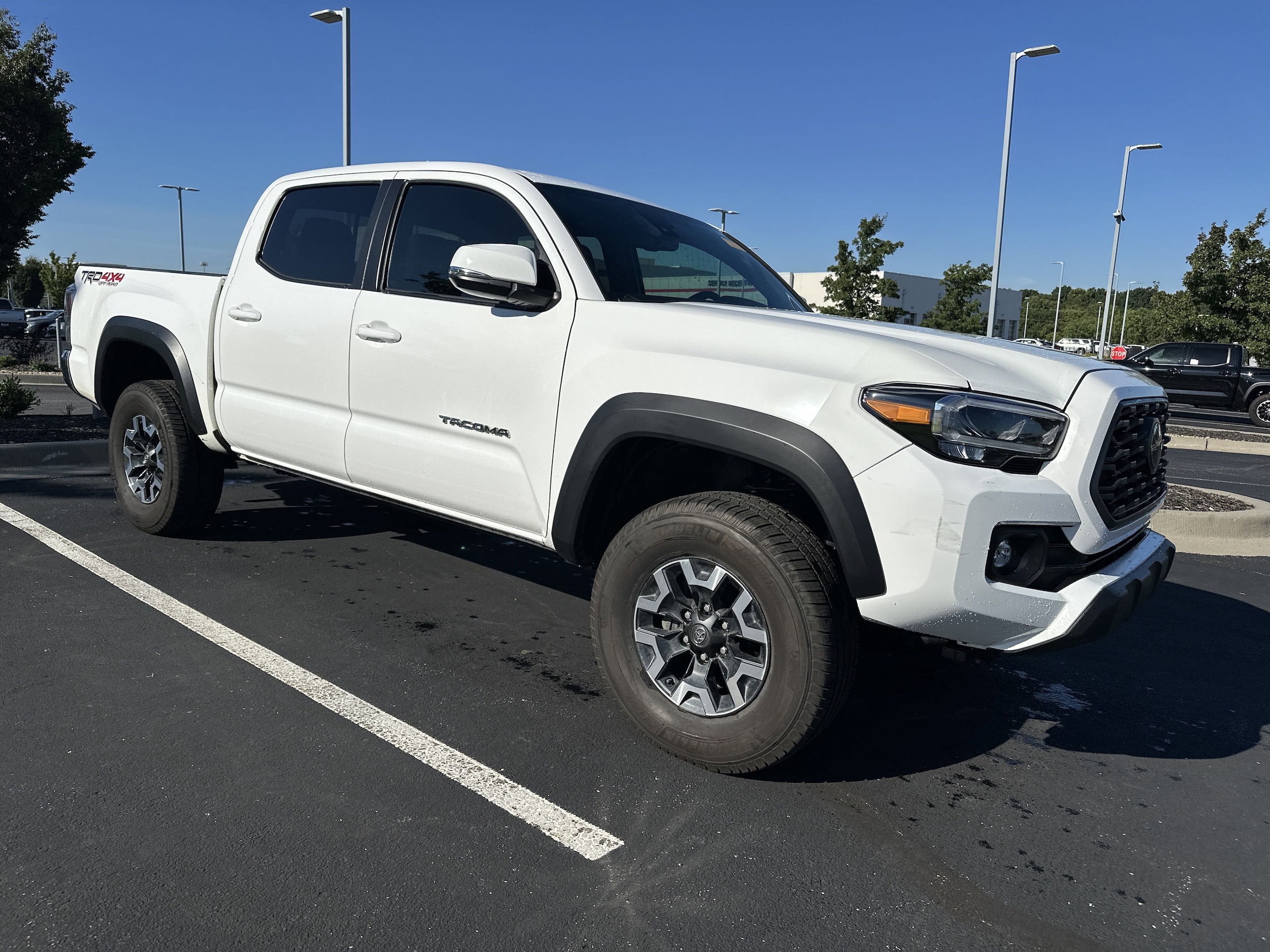 Used 2022 Toyota Tacoma TRD Off Road with VIN 3TMCZ5AN9NM516145 for sale in Kansas City