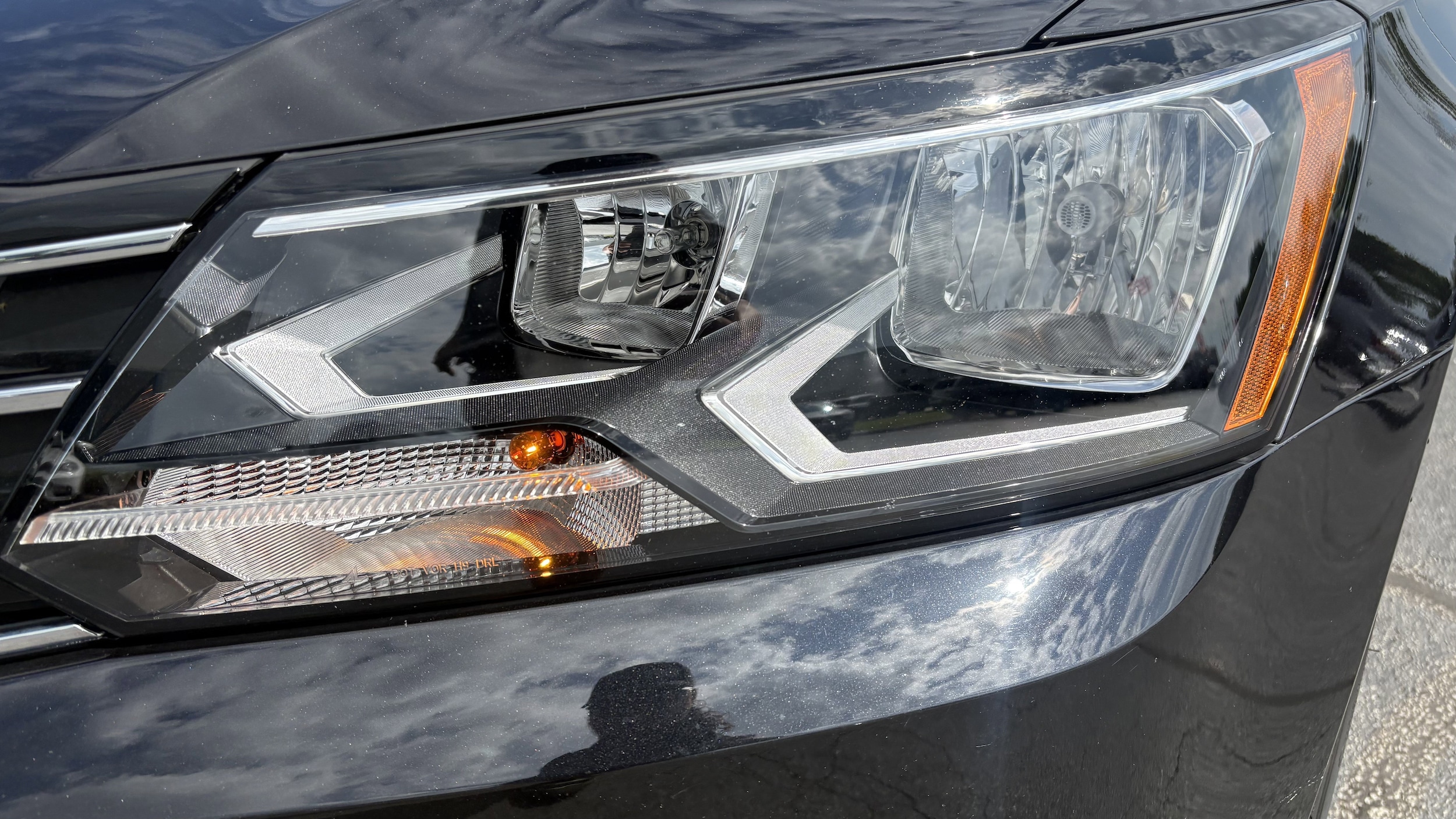 Volkswagen Passat 2.0T Wolfsburg Edition