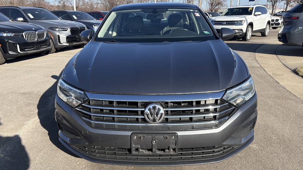 Used 2019 Volkswagen Jetta SE Sedan