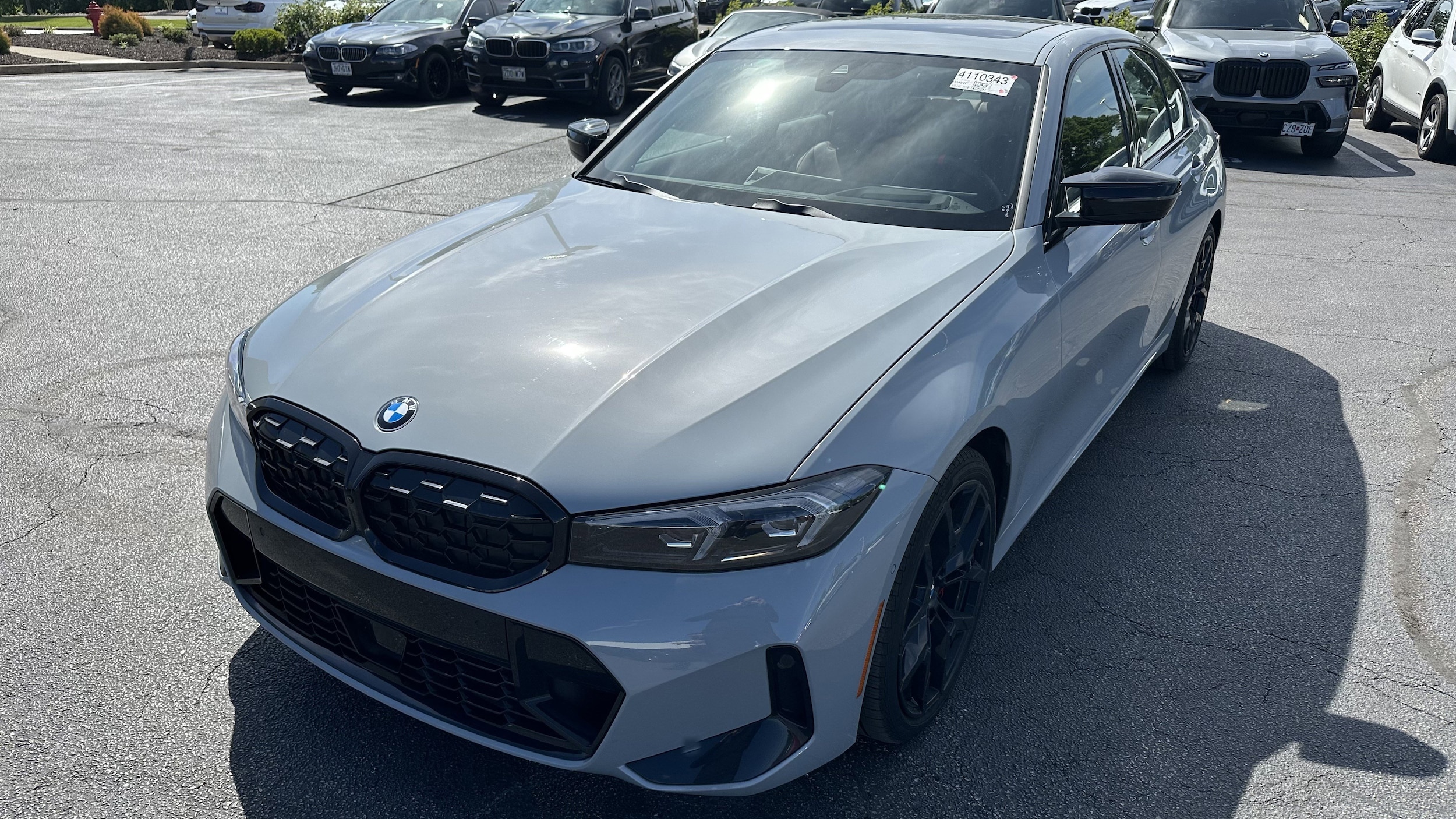 2025 BMW 3 Series M340i xDrive photo 4