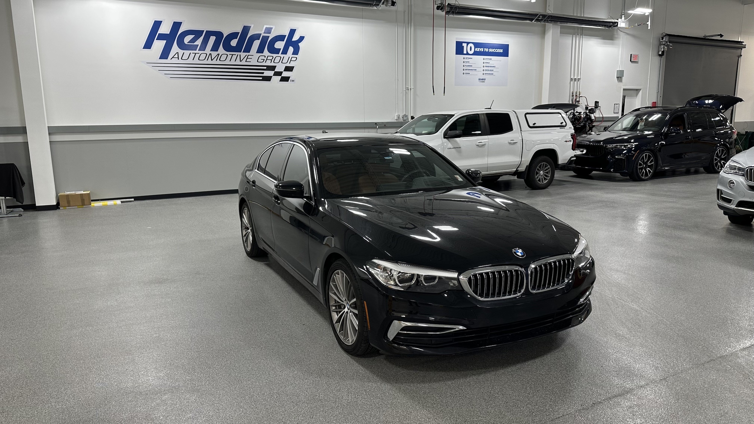 Used 2019 BMW 5 Series 530i with VIN WBAJA7C53KG911044 for sale in Kansas City