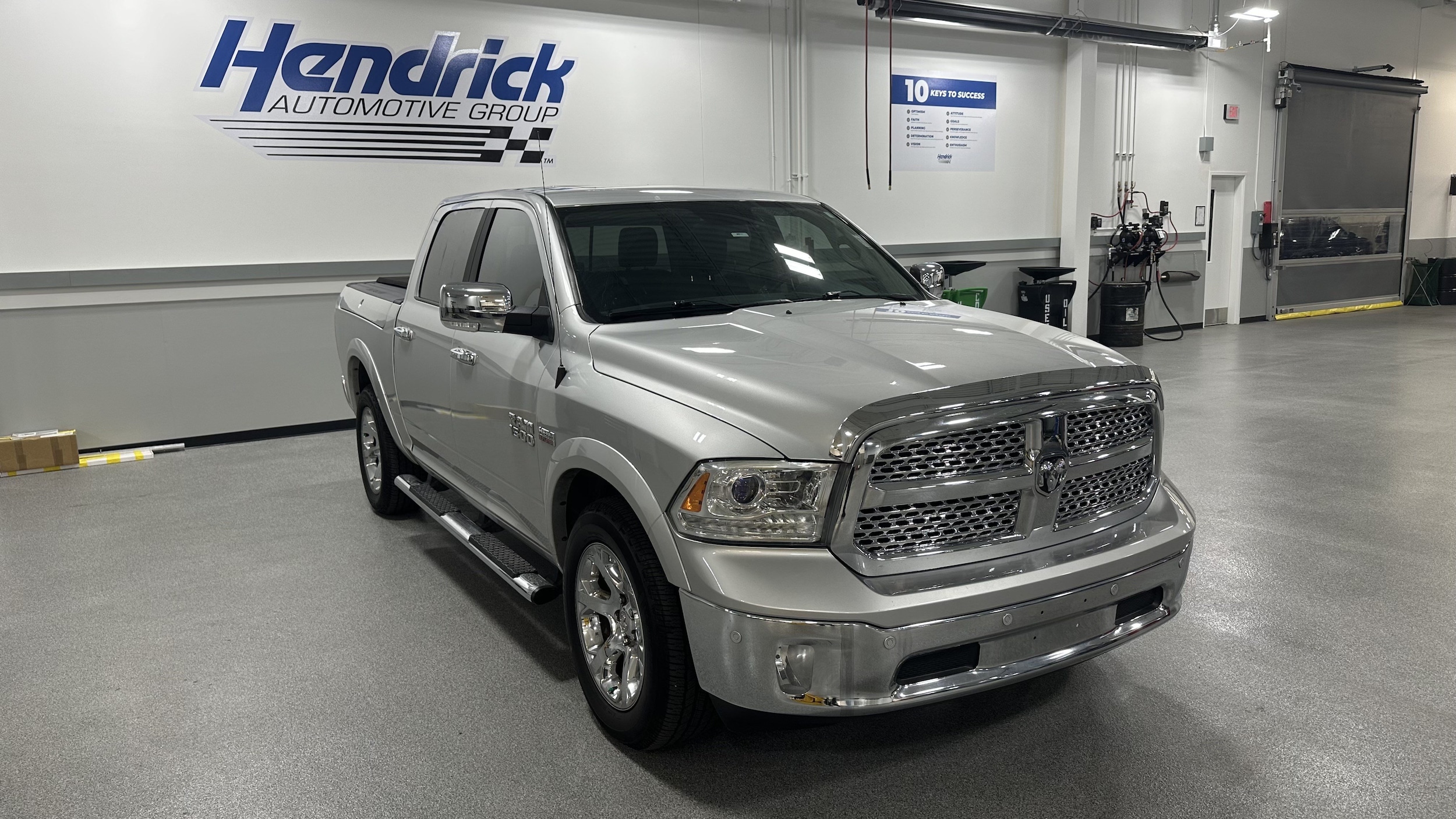 Used 2018 RAM Ram 1500 Pickup Laramie with VIN 1C6RR7NT3JS159200 for sale in Kansas City