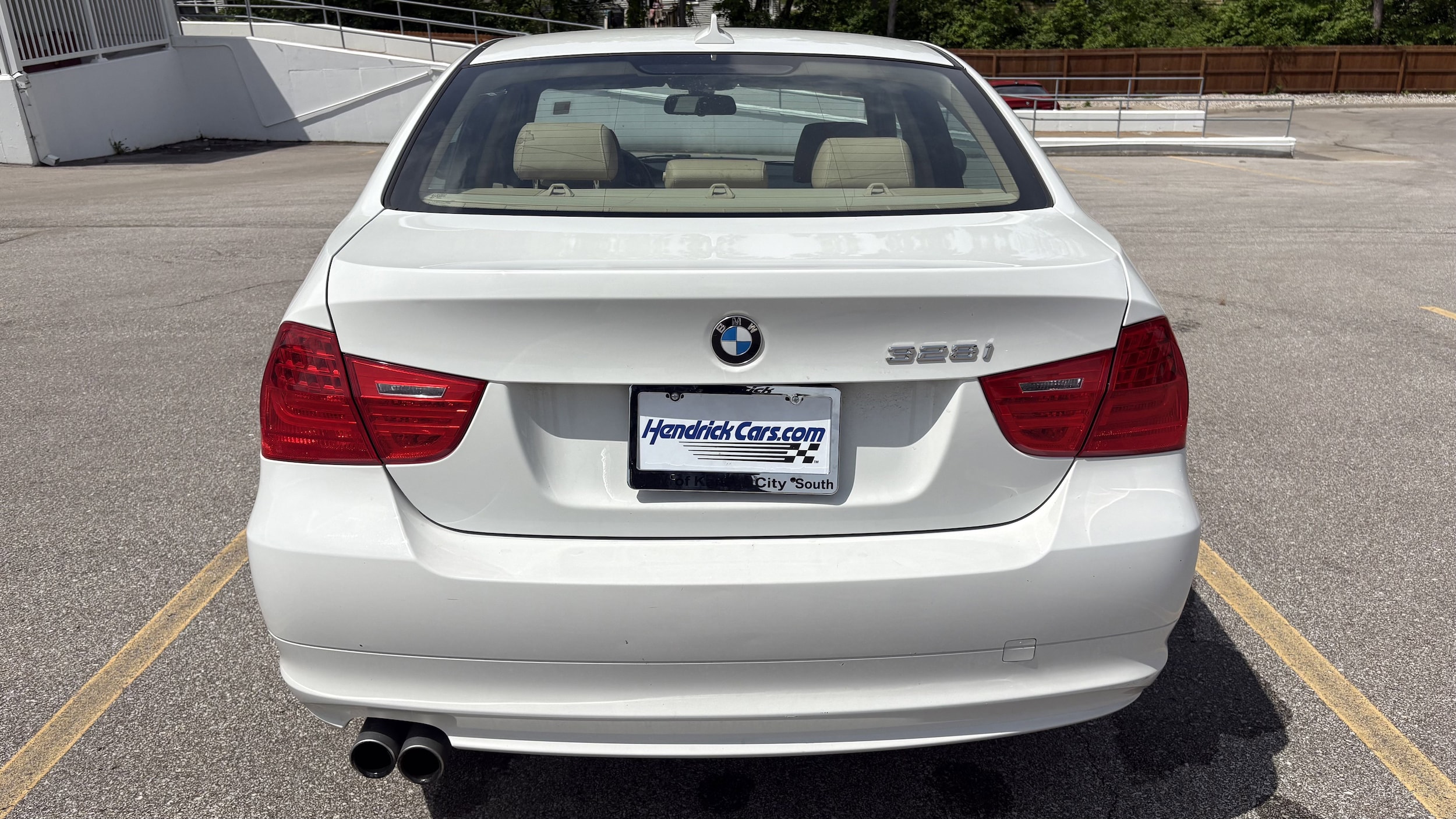 2011 BMW 3 Series 328i xDrive photo 3