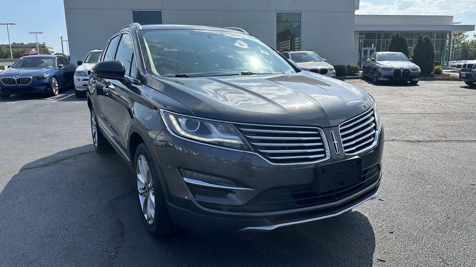 Used 2018 Lincoln MKC Select with VIN 5LMCJ2D96JUL13782 for sale in Kansas City, MO