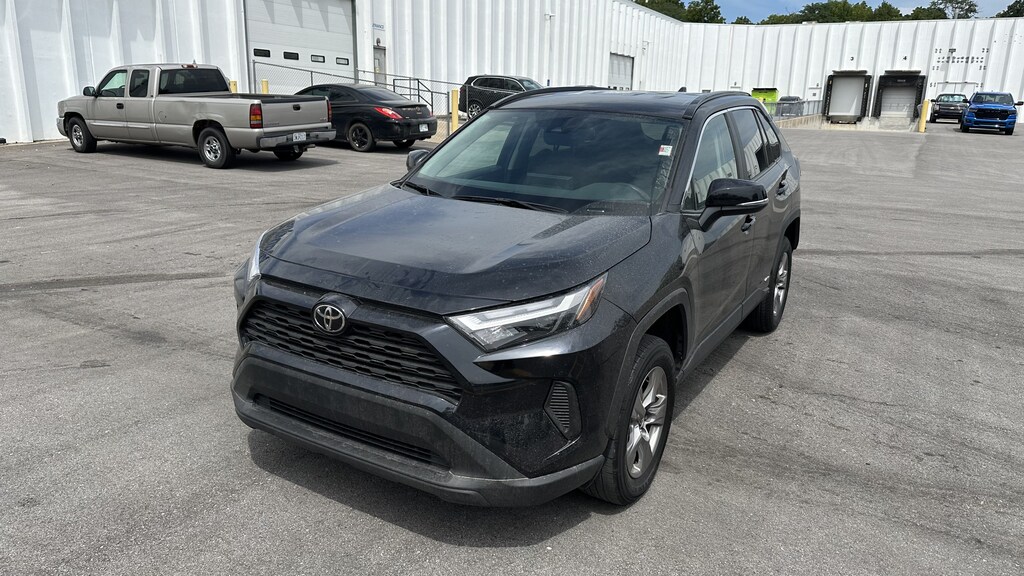 Used 2025 Toyota RAV4 Hybrid XLE SUV