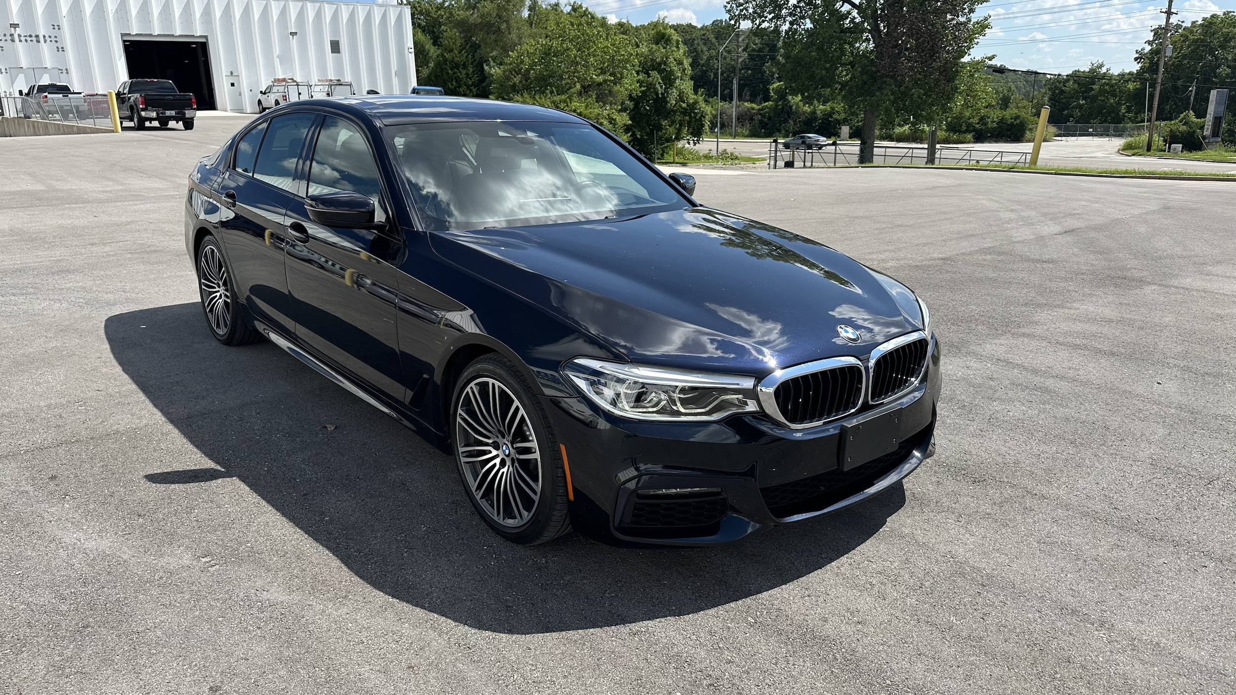 Used 2019 BMW 5 Series 540i with VIN WBAJE7C55KG892579 for sale in Kansas City