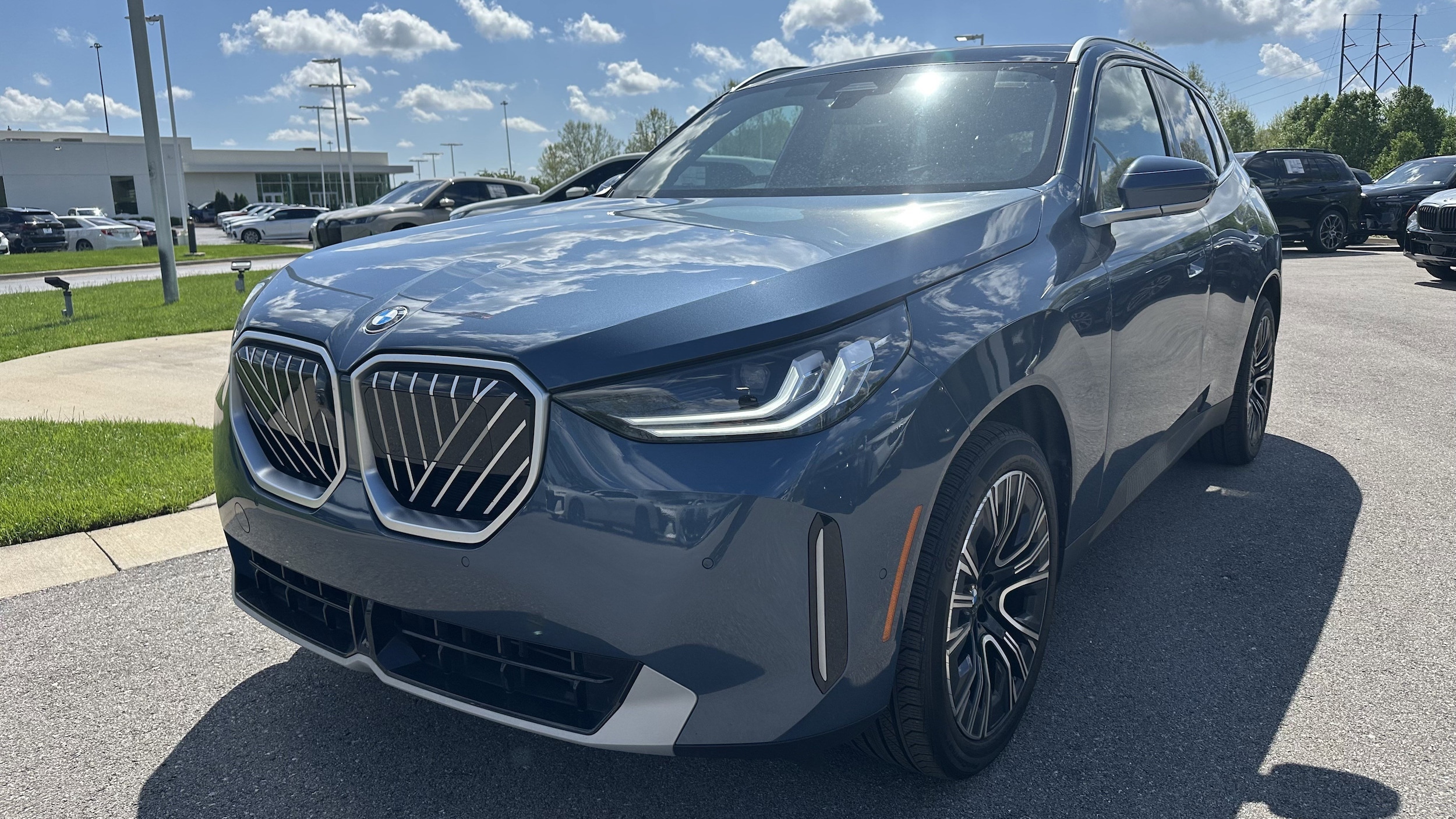 2025 BMW X3 30 xDrive photo 4