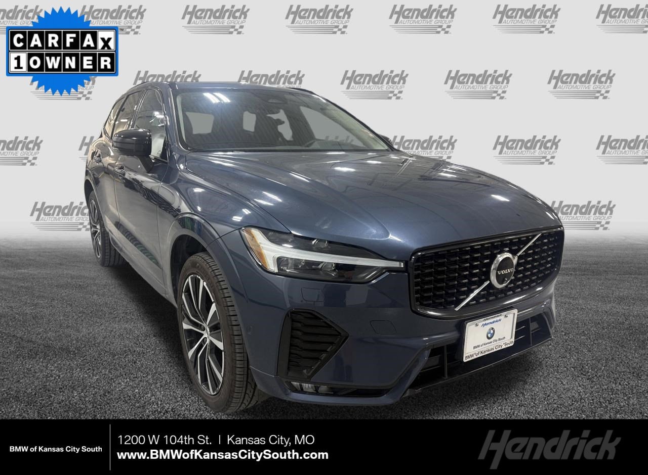 2024 Volvo XC60 B5 Plus Dark Theme AWD's photo