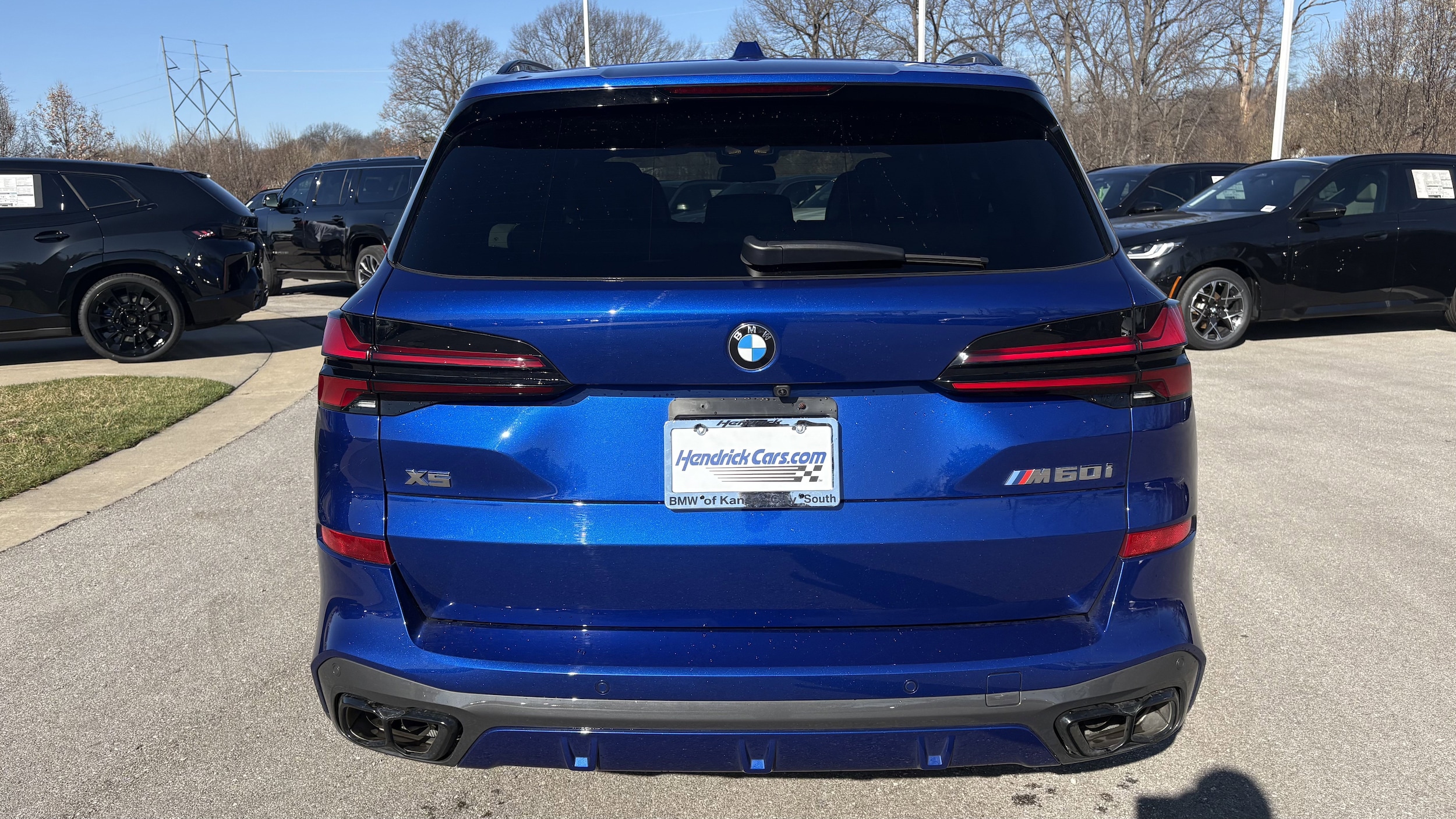 2025 BMW X5 M60i photo 3