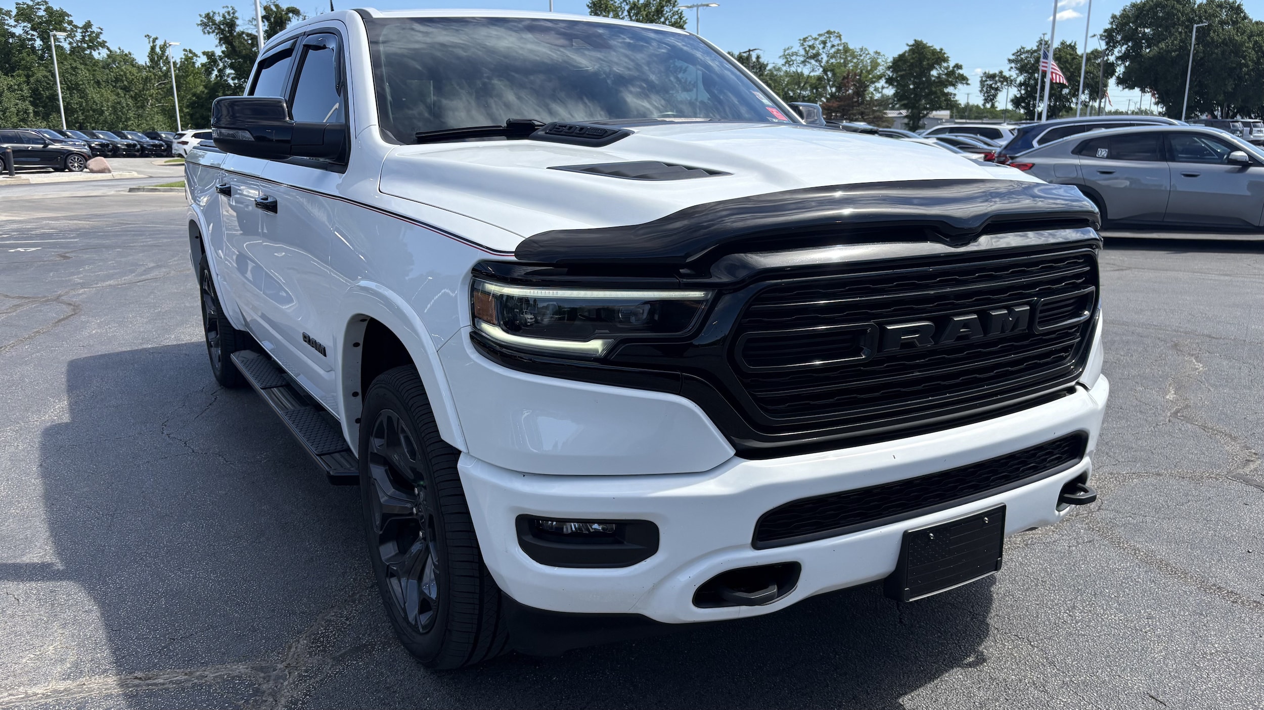 Used 2023 RAM Ram 1500 Pickup Limited with VIN 1C6SRFHT4PN602761 for sale in Kansas City