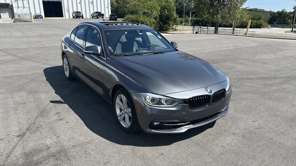 Used 2018 BMW 3 Series 330i xDrive Sedan