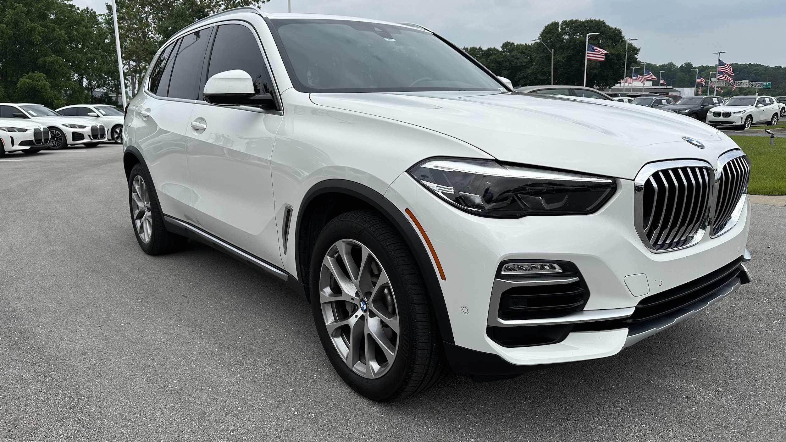 Used 2019 BMW X5 40i with VIN 5UXCR6C59KLL26974 for sale in Kansas City
