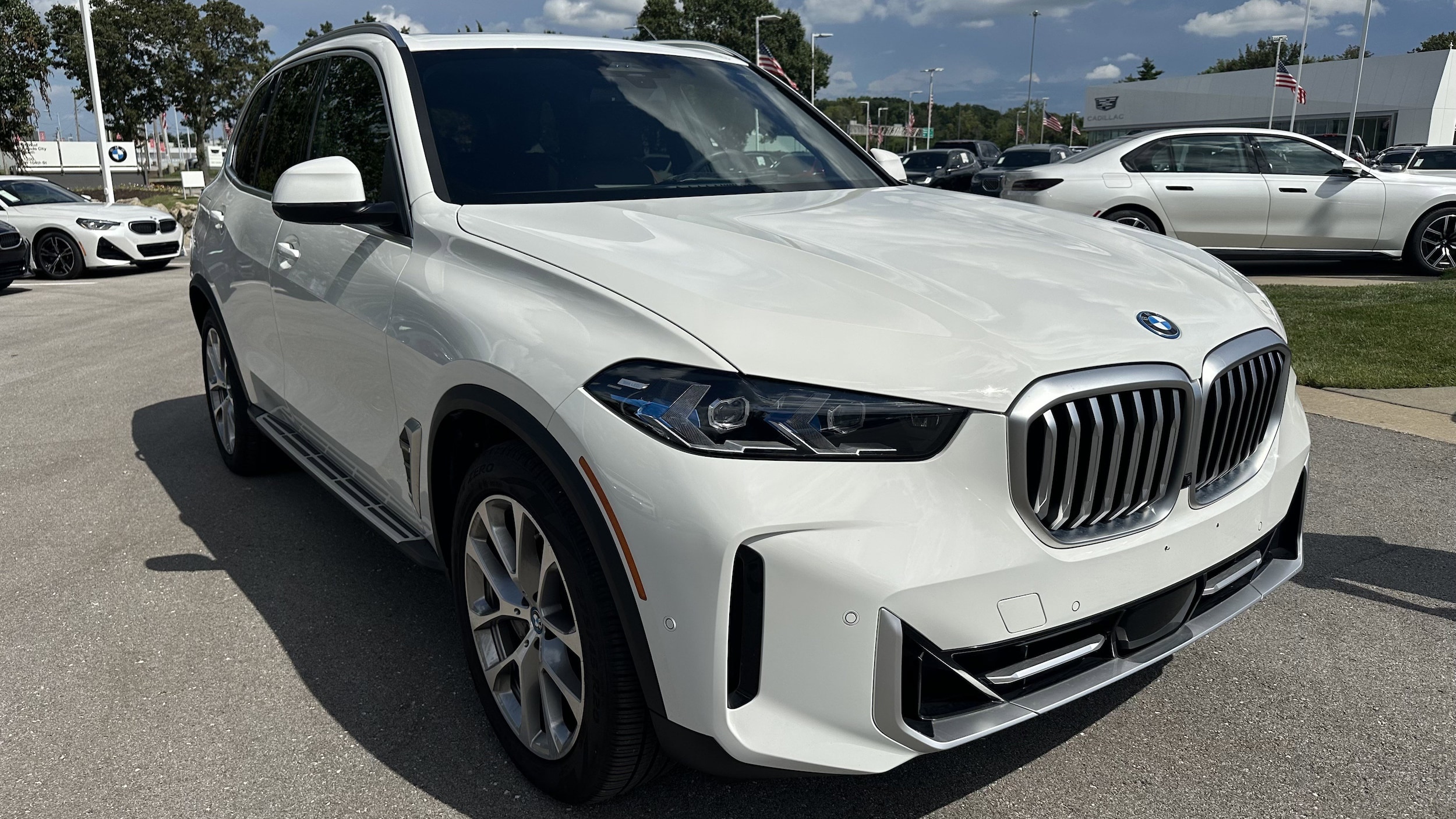 Used 2024 BMW X5 50e with VIN 5UX43EU08R9U31435 for sale in Kansas City