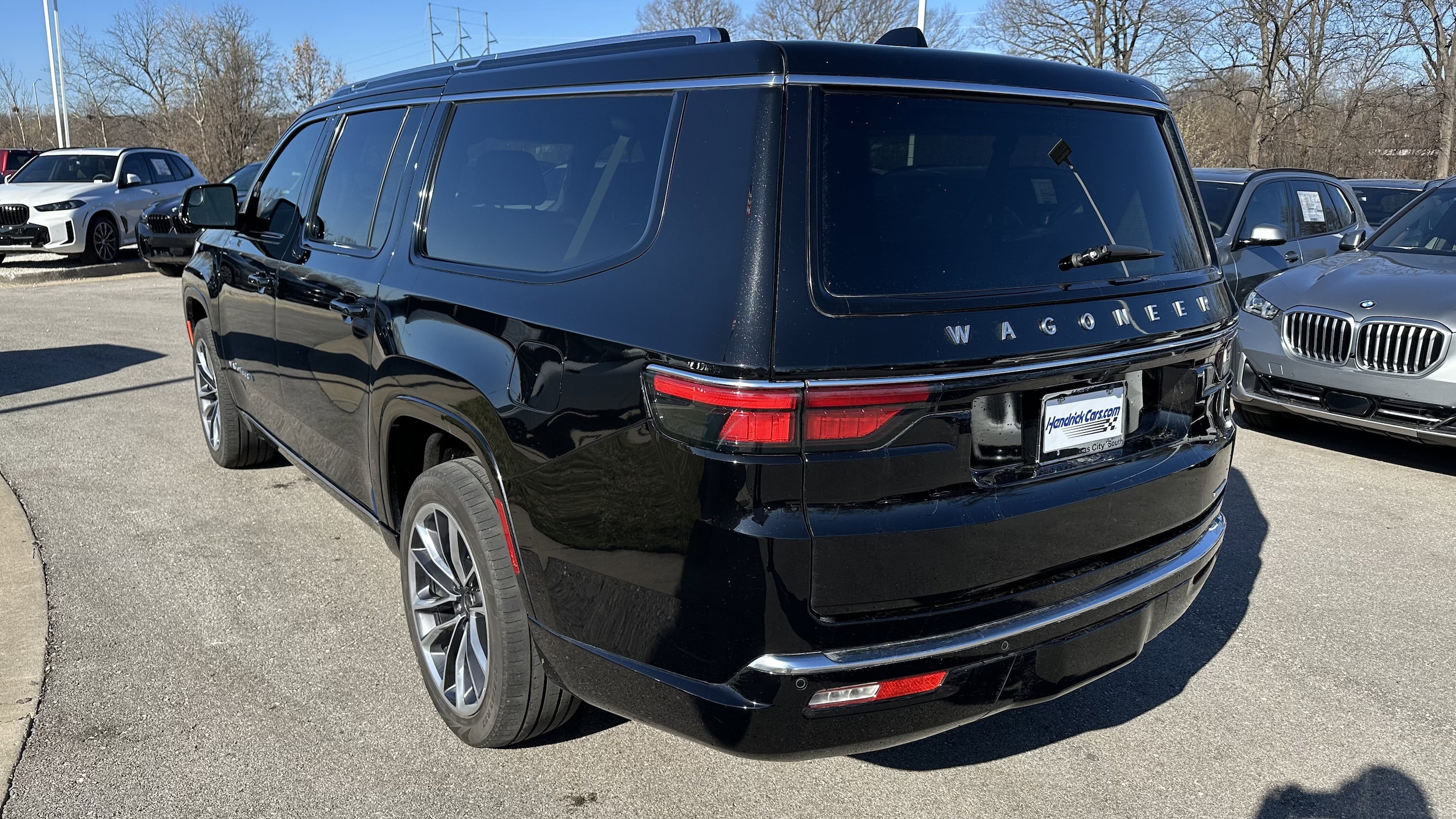 2024 Jeep Wagoneer L Series III photo 6