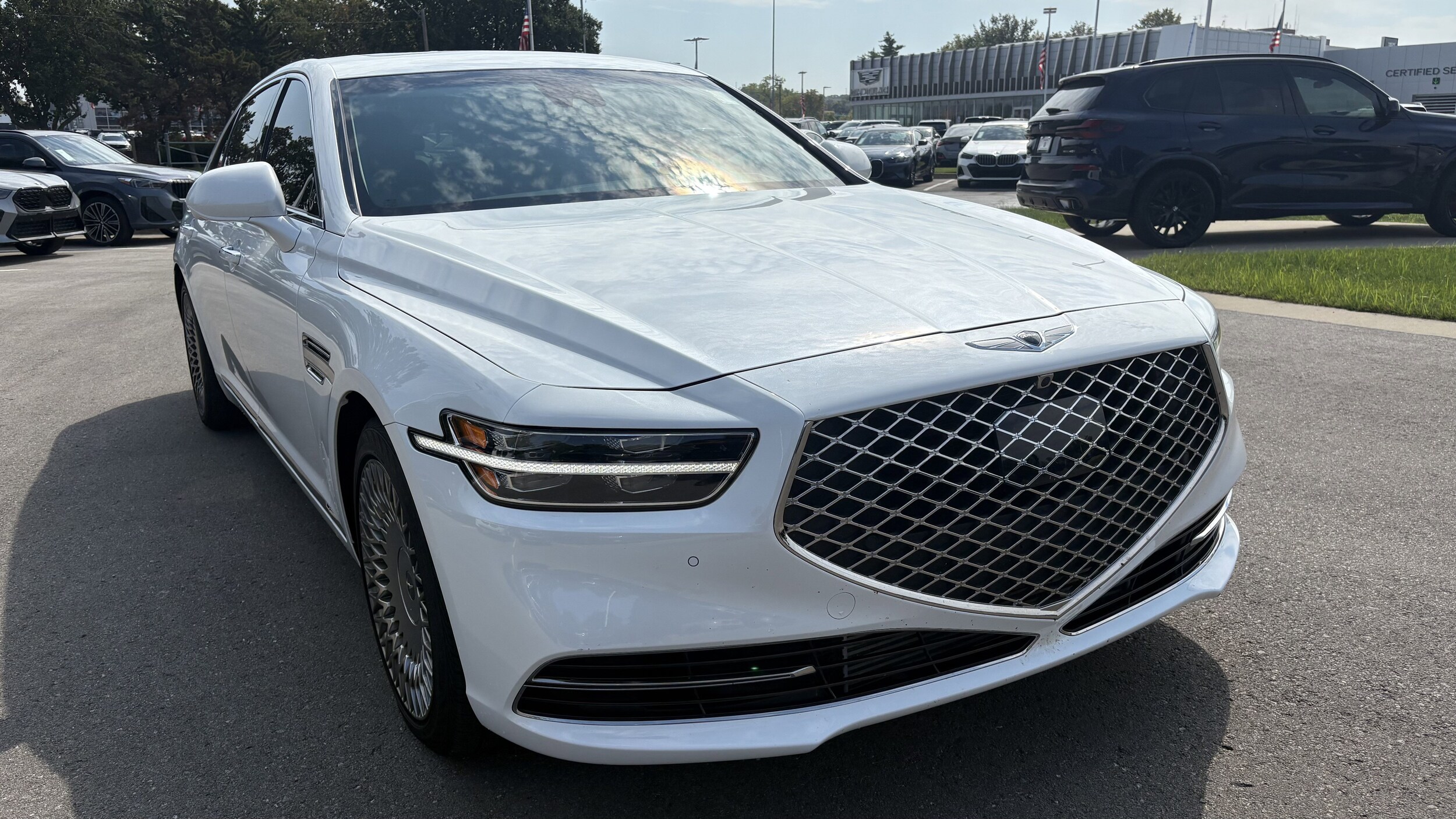 2022 Genesis G90 3.3T Premium photo 2