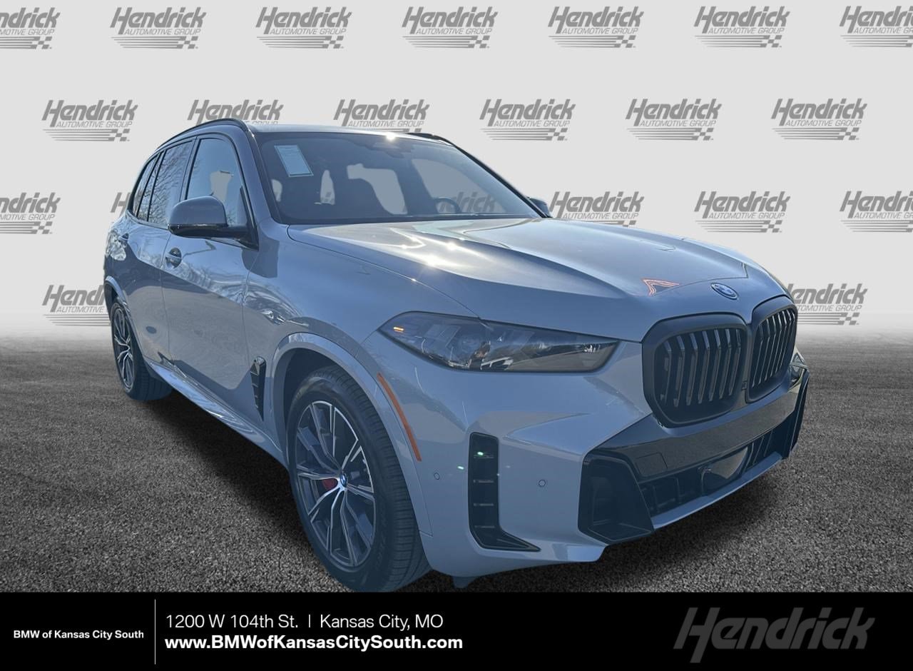 2026 BMW X5 xDrive50e's photo