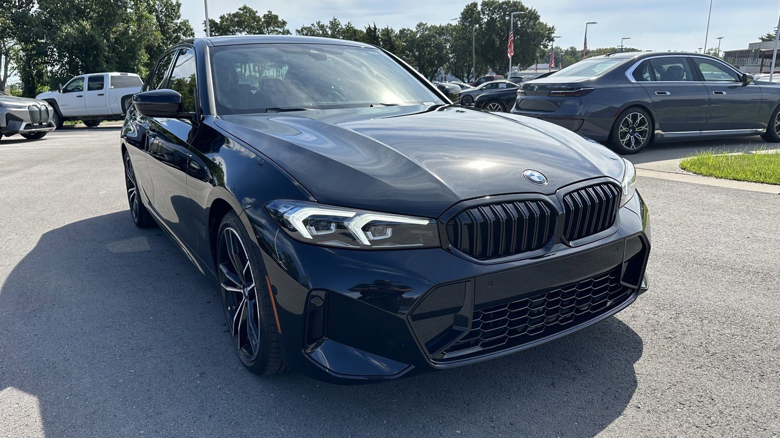 Used 2024 BMW 3 Series 330i with VIN 3MW89FF02R8E82103 for sale in Kansas City