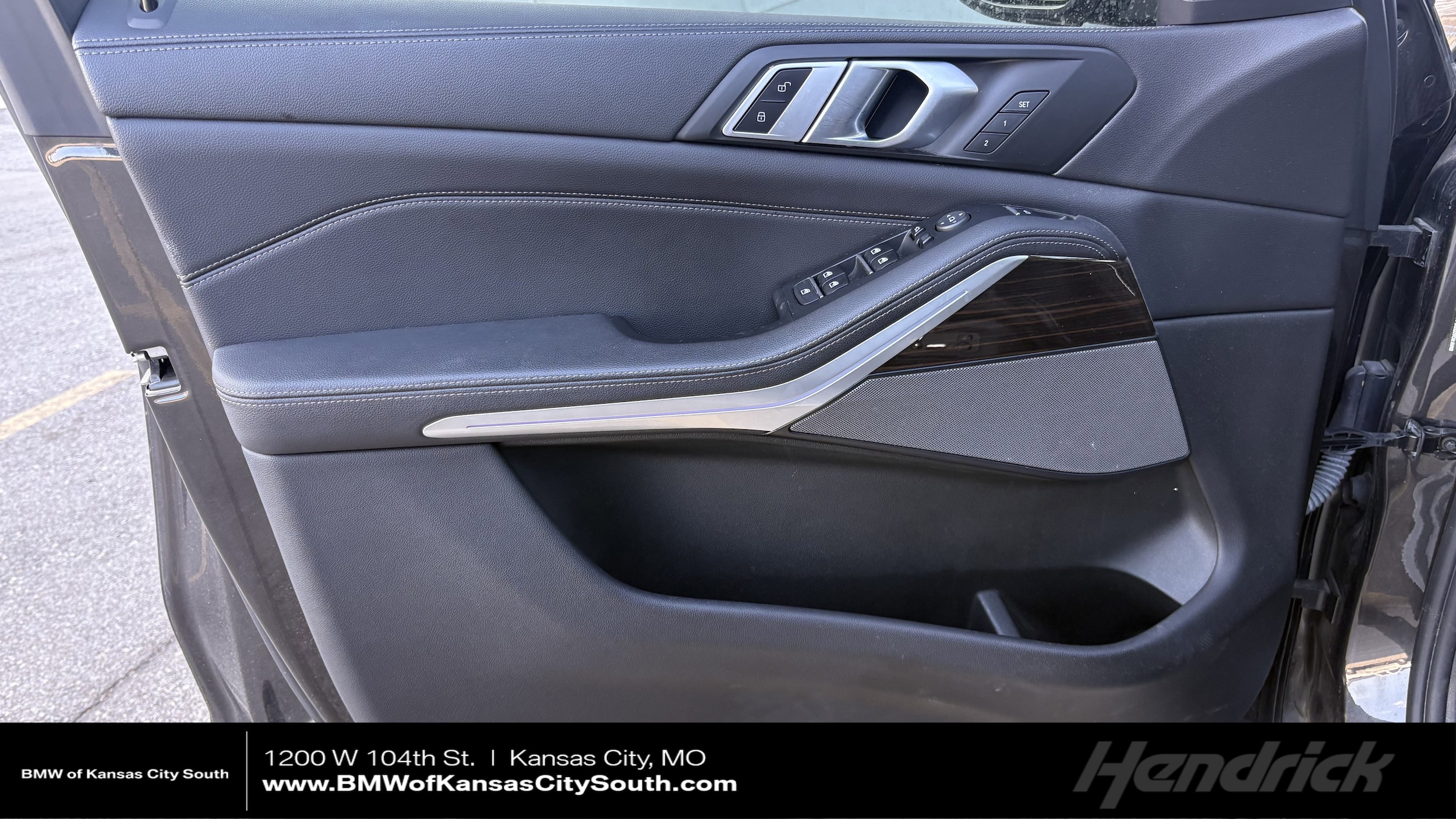 2020 BMW X5 40i's photo