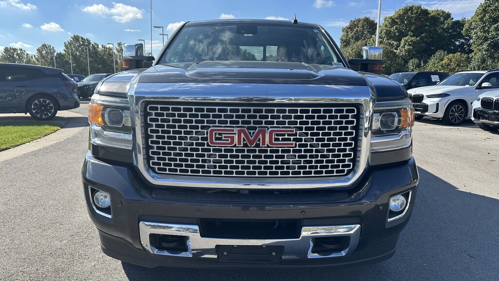 Used 2015 GMC Sierra 3500HD Denali 4WD Crew Cab Pickup
