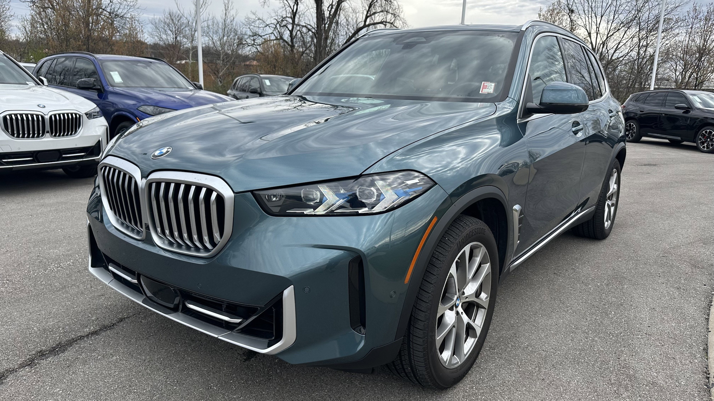 2025 BMW X5 xDrive40i photo 4