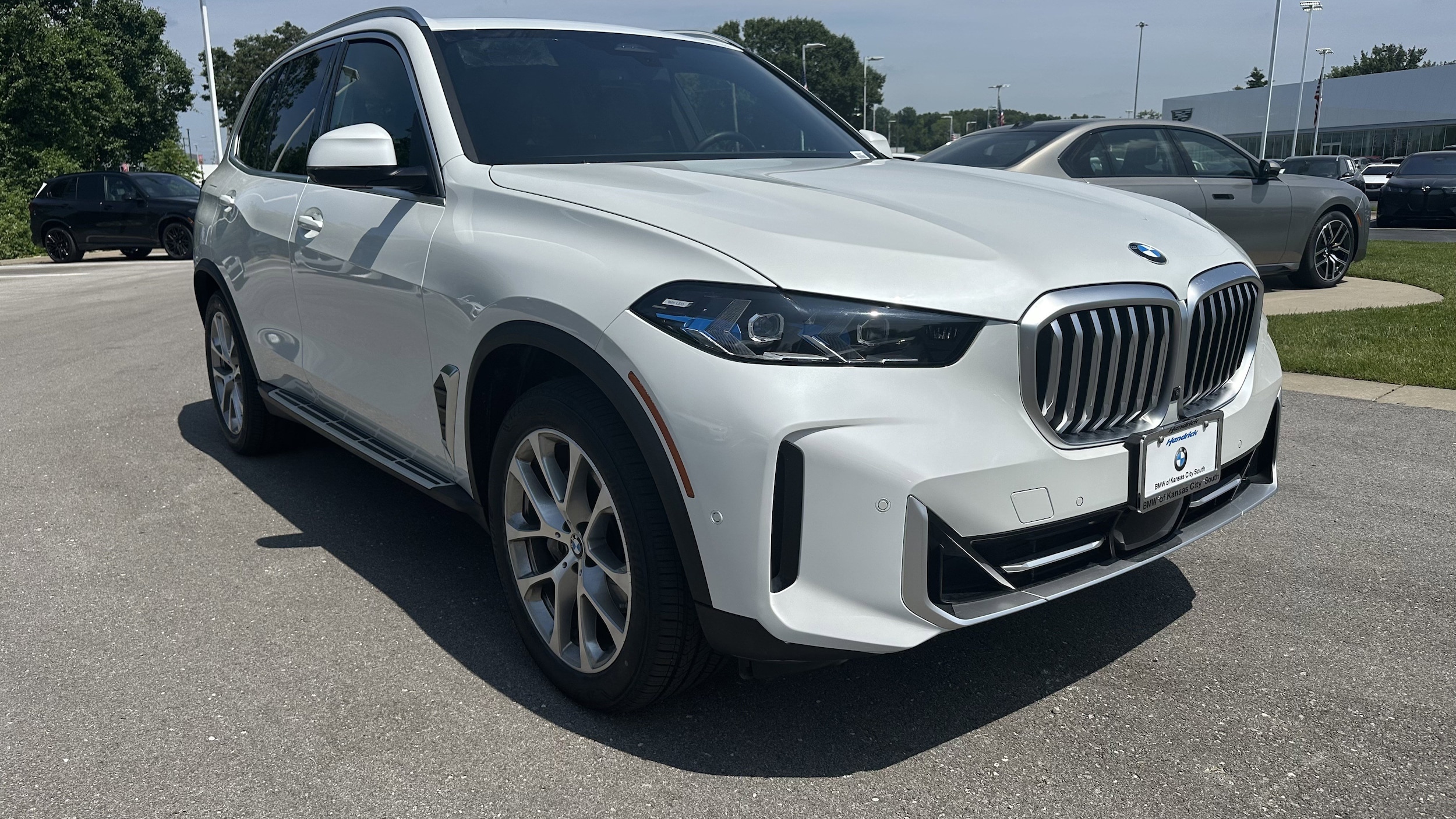 Certified 2025 BMW X5 40i with VIN 5UX13EU07S9W28461 for sale in Kansas City