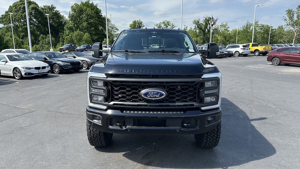 Used 2023 Ford Super Duty F-250 SRW LARIAT 4WD Crew Cab Pickup