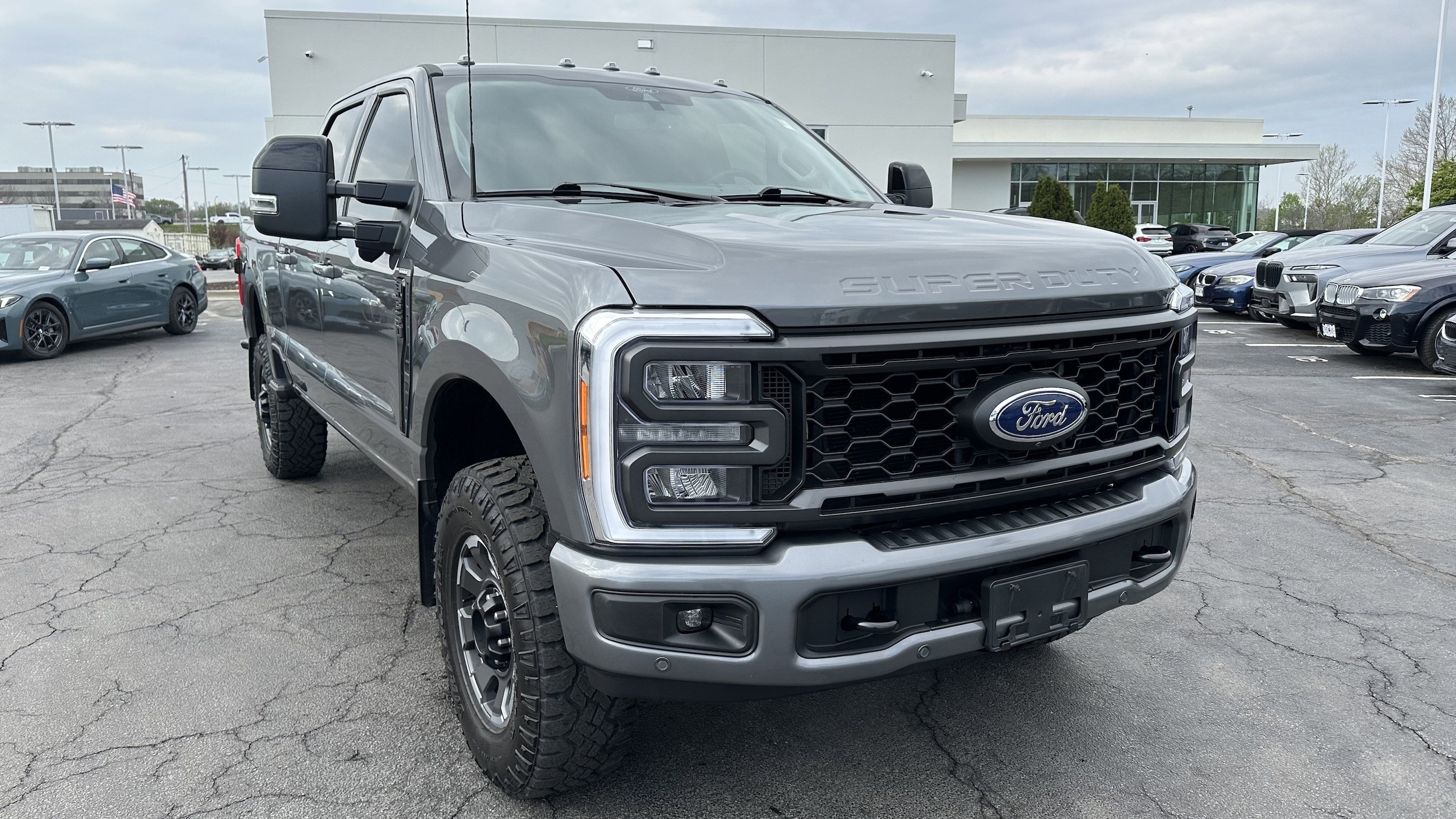 Used 2024 Ford F-350 Super Duty Lariat with VIN 1FT8W3BN9REC37307 for sale in Kansas City