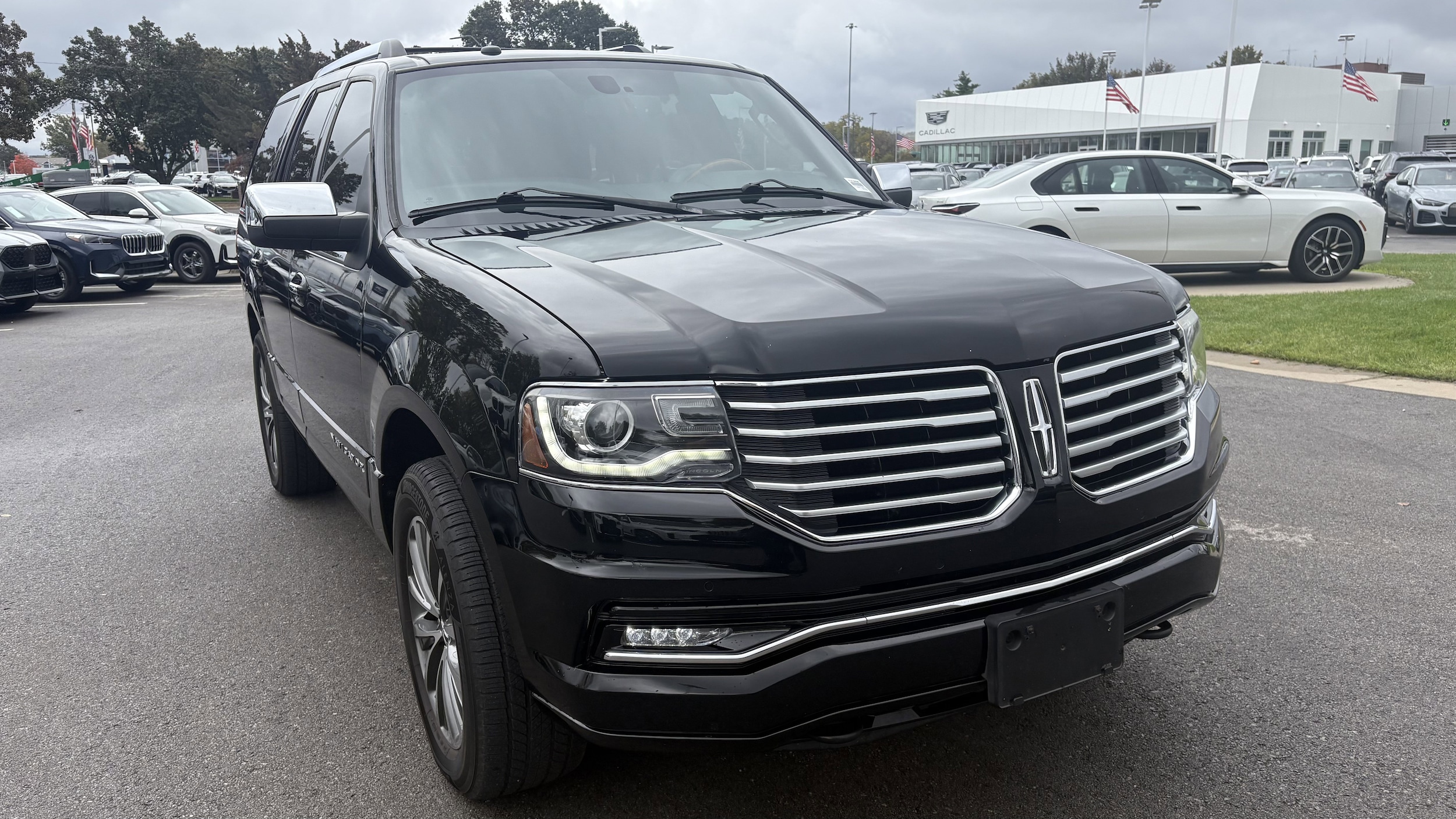 Used 2017 Lincoln Navigator Select with VIN 5LMJJ2HT0HEL12158 for sale in Kansas City