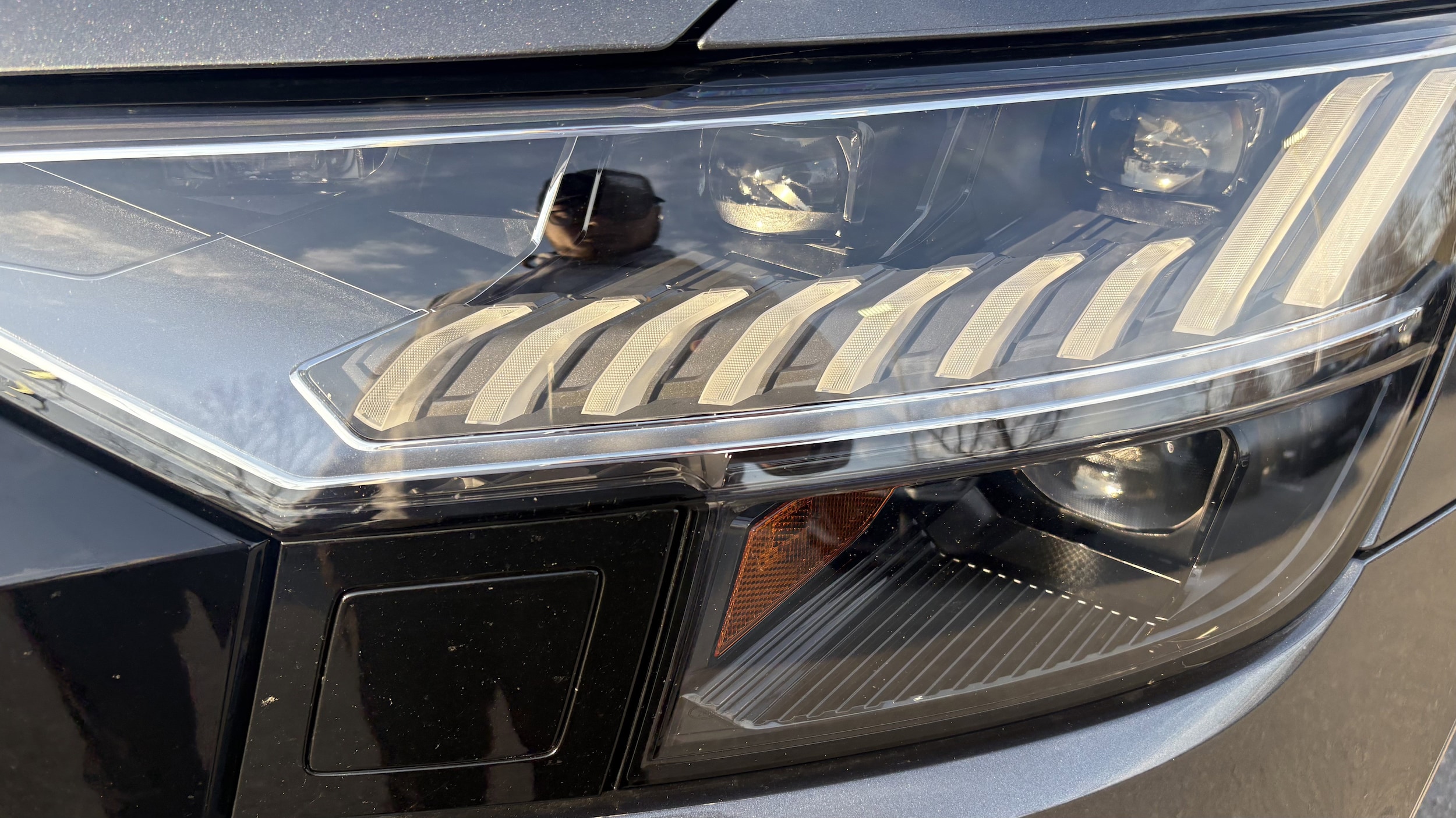 2023 Audi SQ8 Prestige photo 4