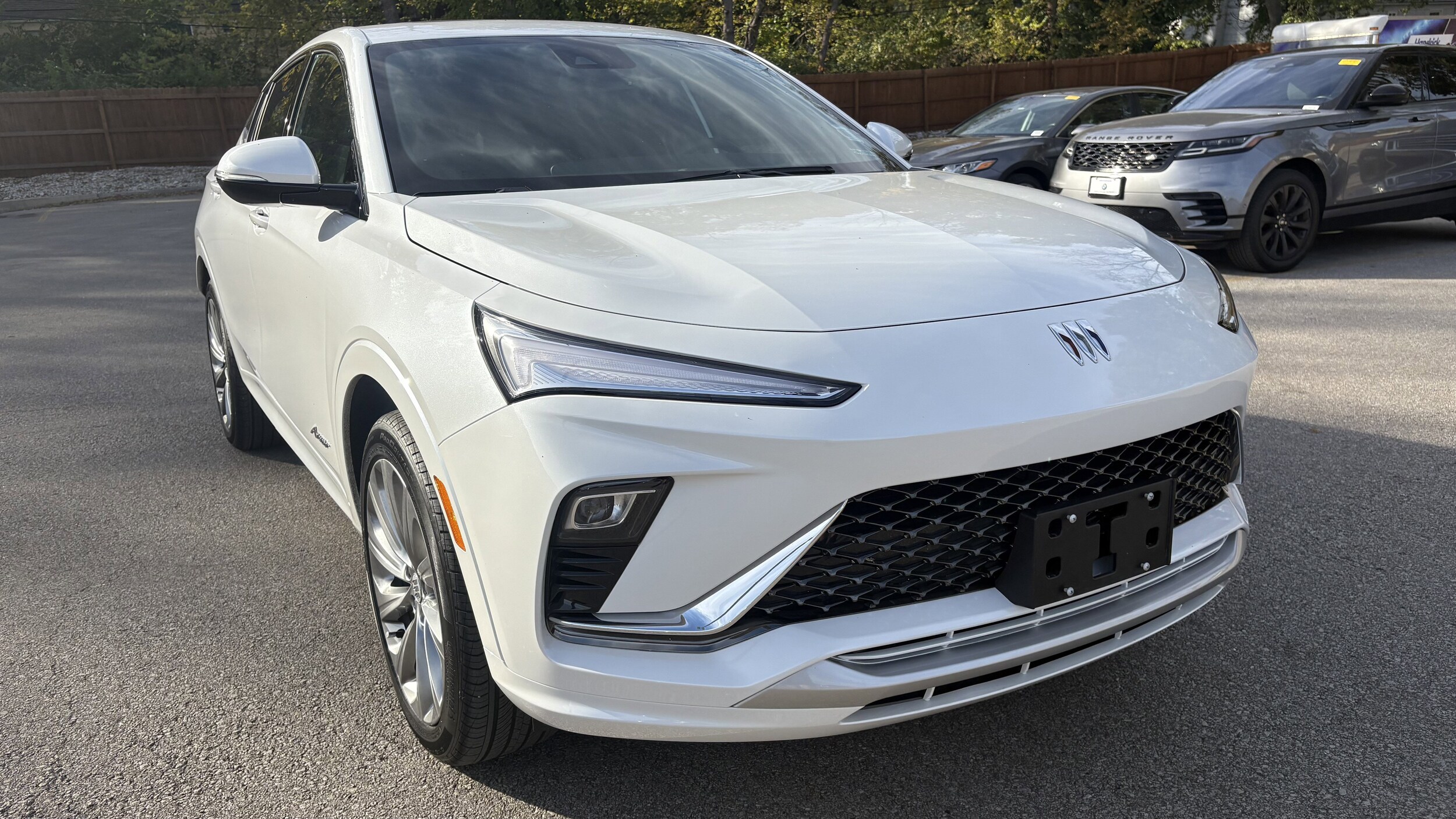 2025 Buick Envista Avenir photo 2